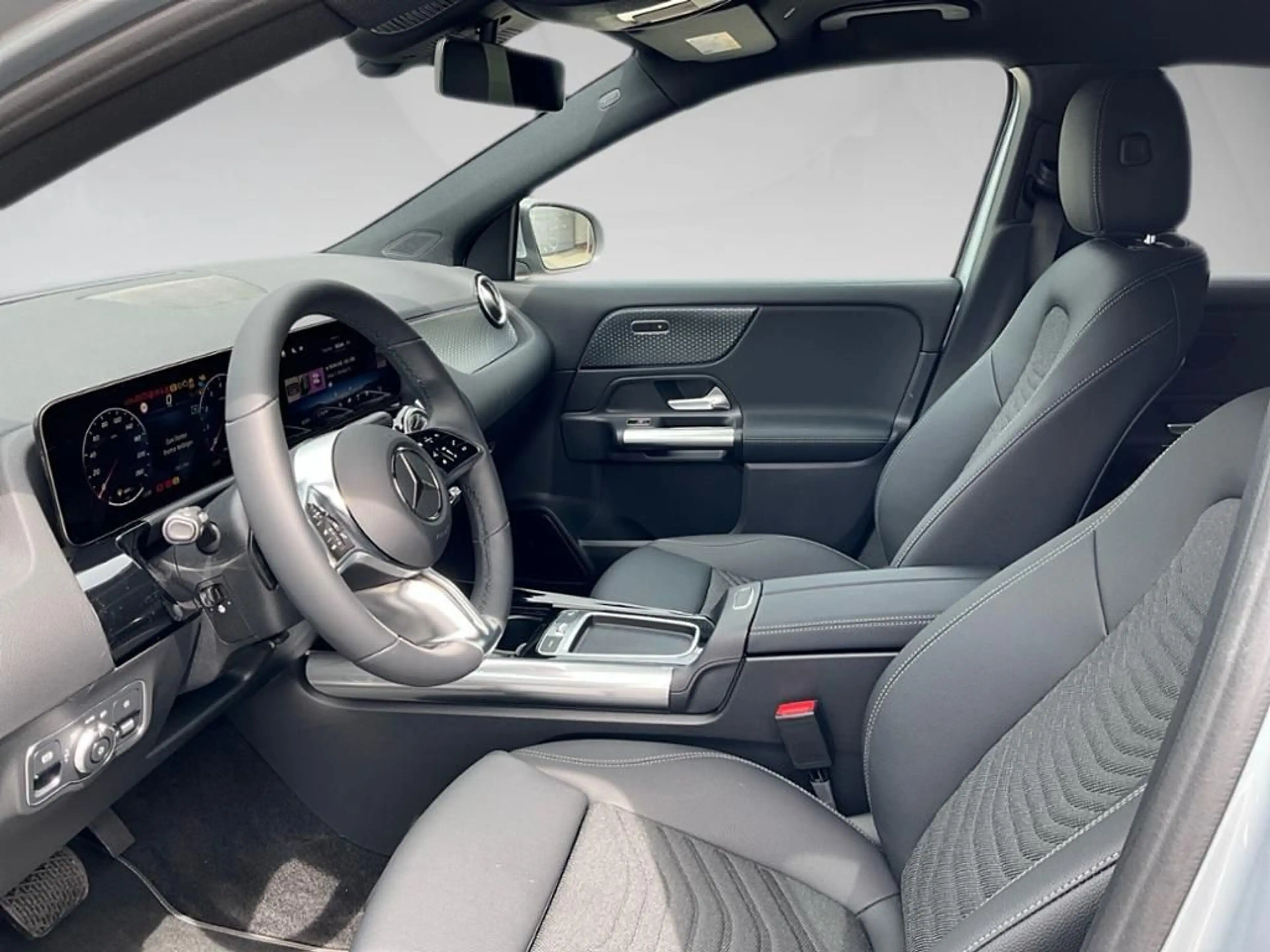 Mercedes-Benz GLA 180 ACC AHK AUT DynLicht Fernlichtass. Kam. — photo 8