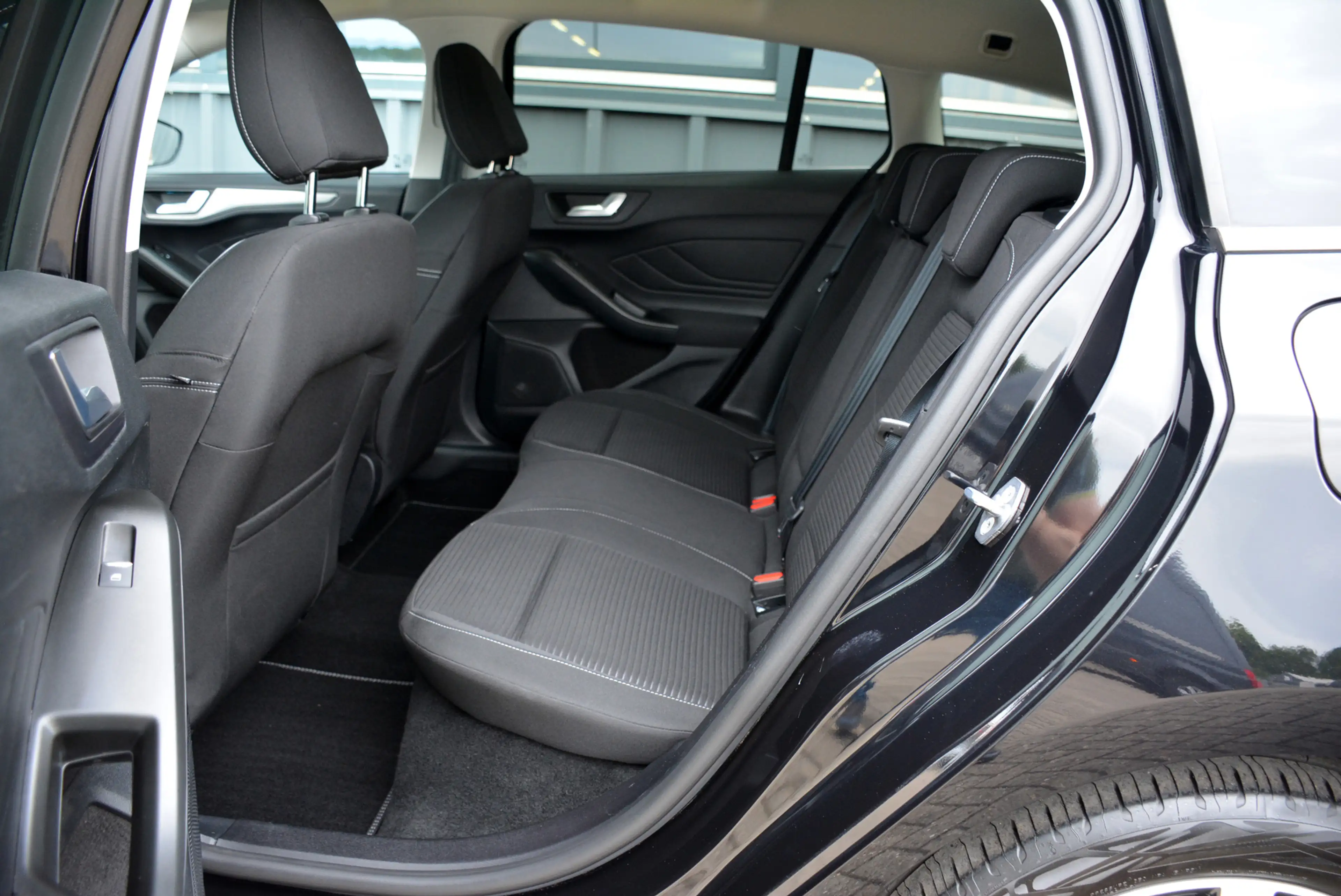 Ford Focus Wagon 1.0 EcoBoost 155pk Hybrid Titanium X * Zwenk — photo 22
