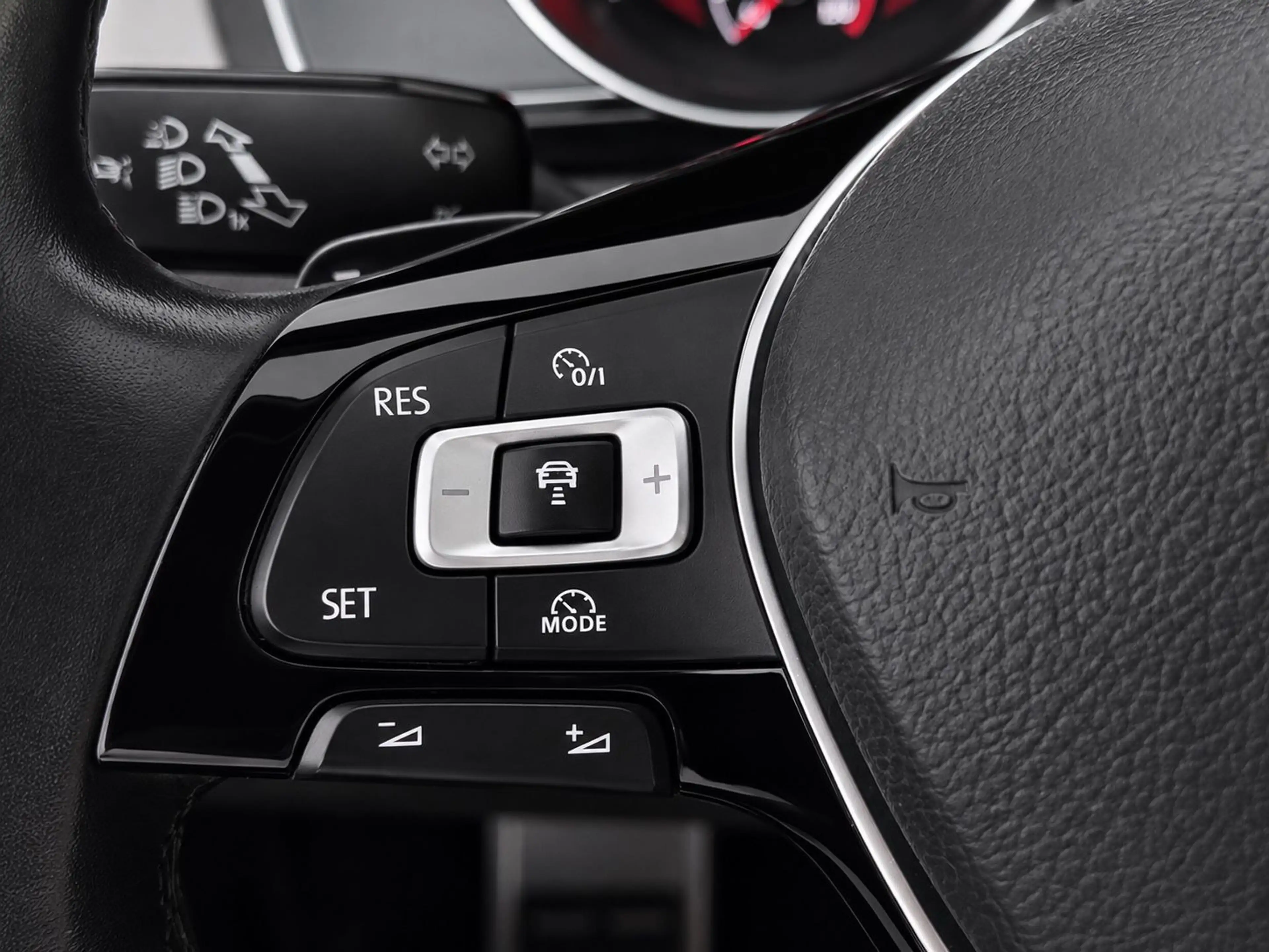 Volkswagen Arteon Elegance 2.0 TDI * R-KAM * NAVI * 8xALU — photo 7