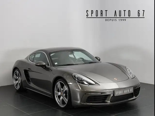 Porsche 718 Flat 4 2.0L Turbo