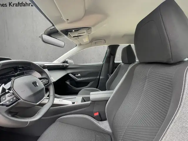 Peugeot 308 SW view 9