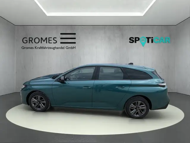 Peugeot 308 SW view 6