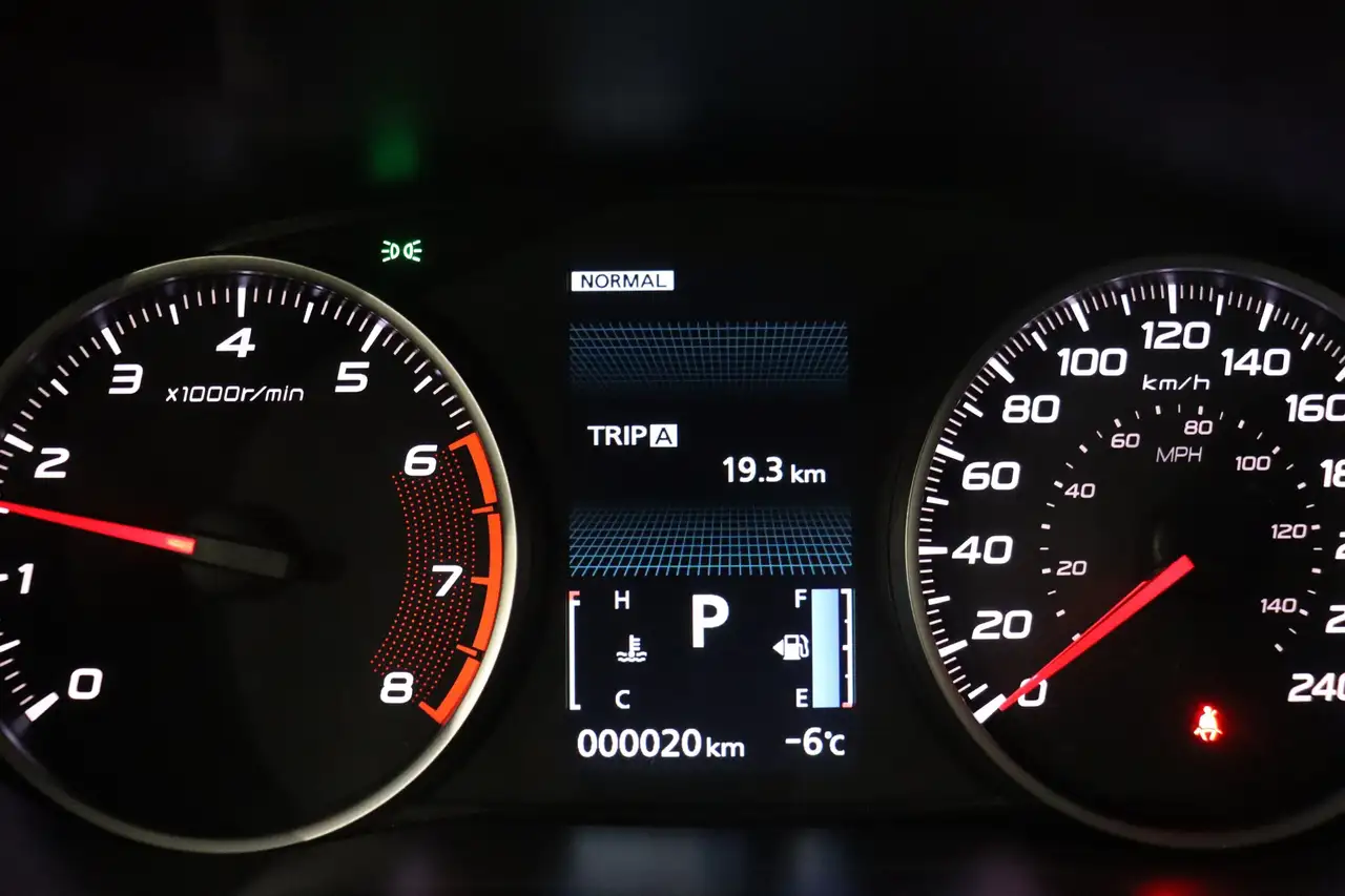 Mitsubishi Eclipse Cross снимка Mitsubishi Eclipse Cross
