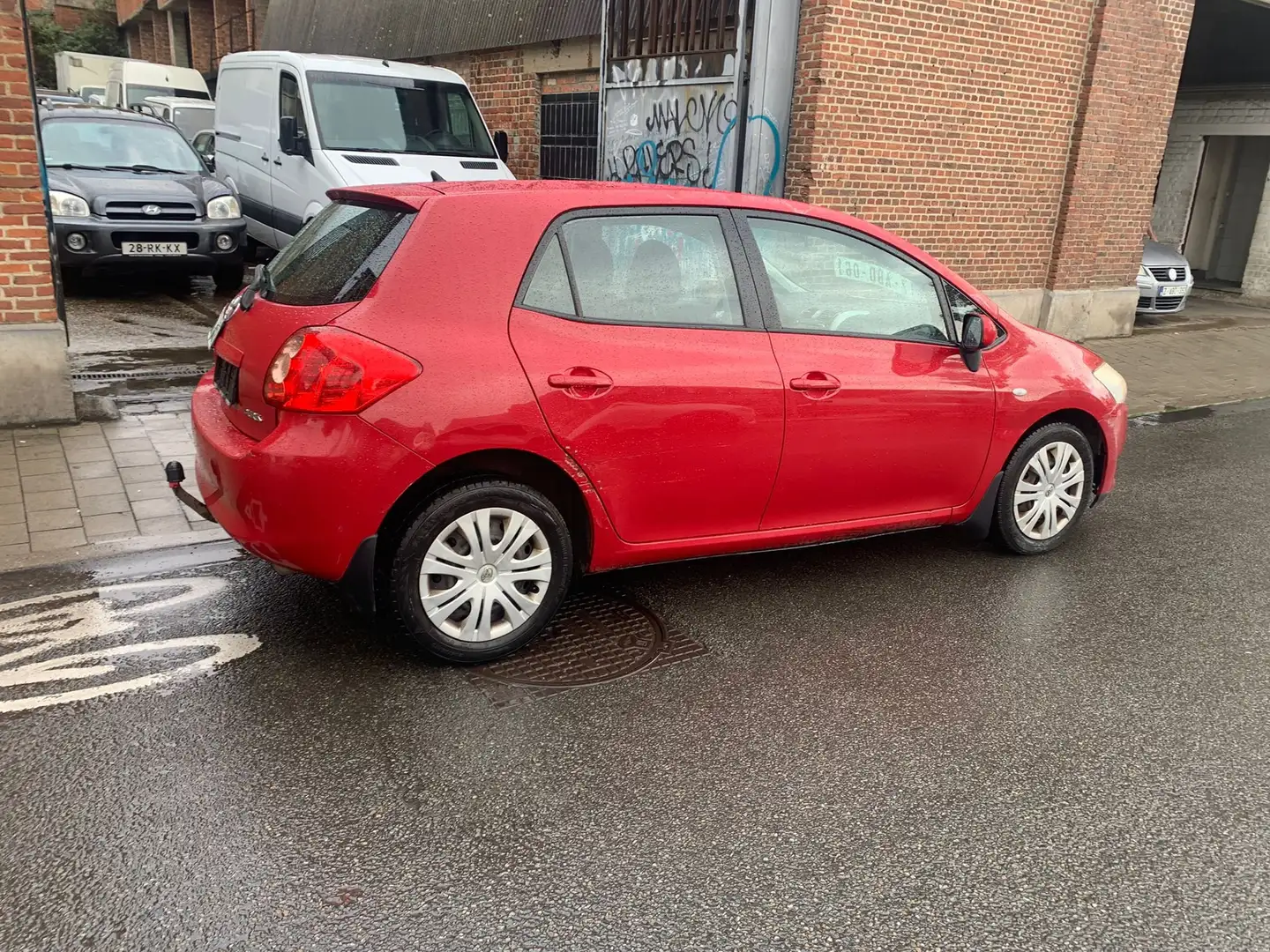 Toyota Auris Auris 1.6i Dual VVT-i Linea Luna Rood - 2