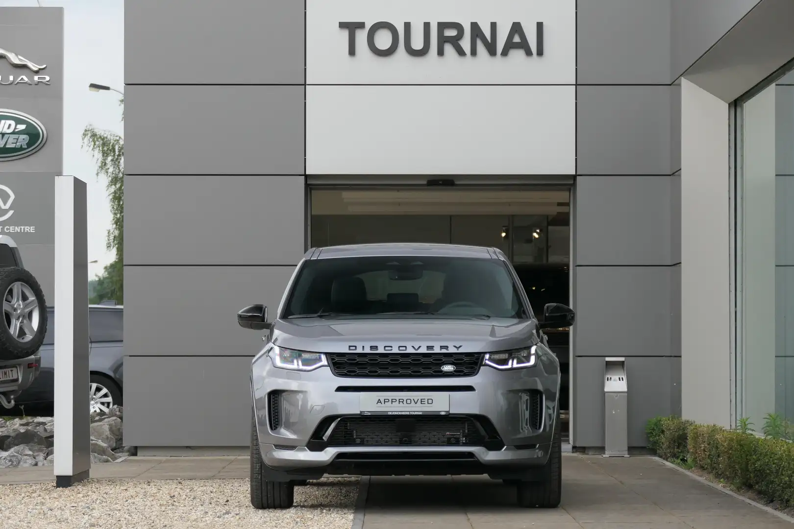 Land Rover Discovery Sport - P300e R-Dynamic SE AWD Auto. Grijs - 2