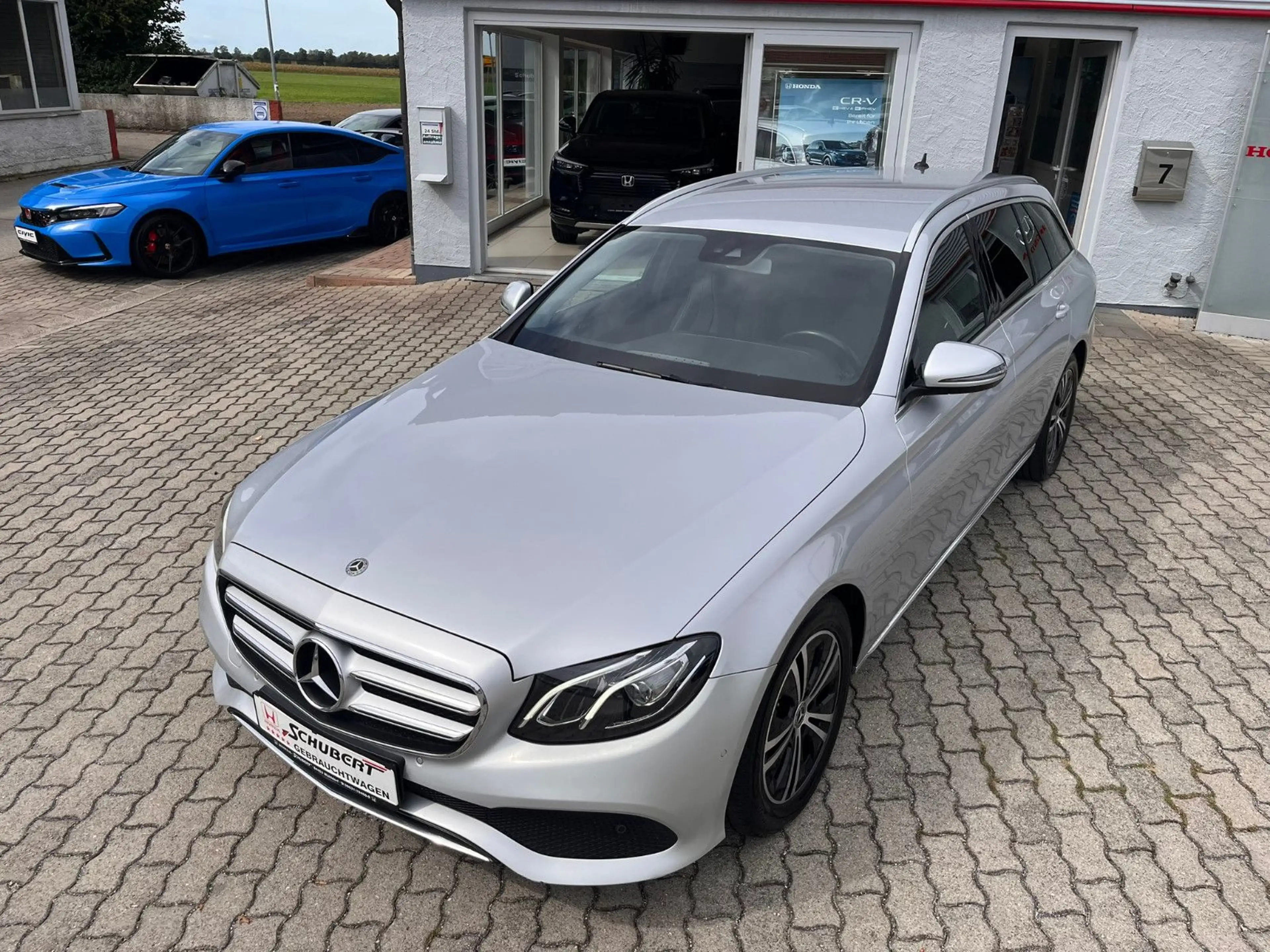 Mercedes-Benz E 220 E T-Modell E 220 d — photo 7