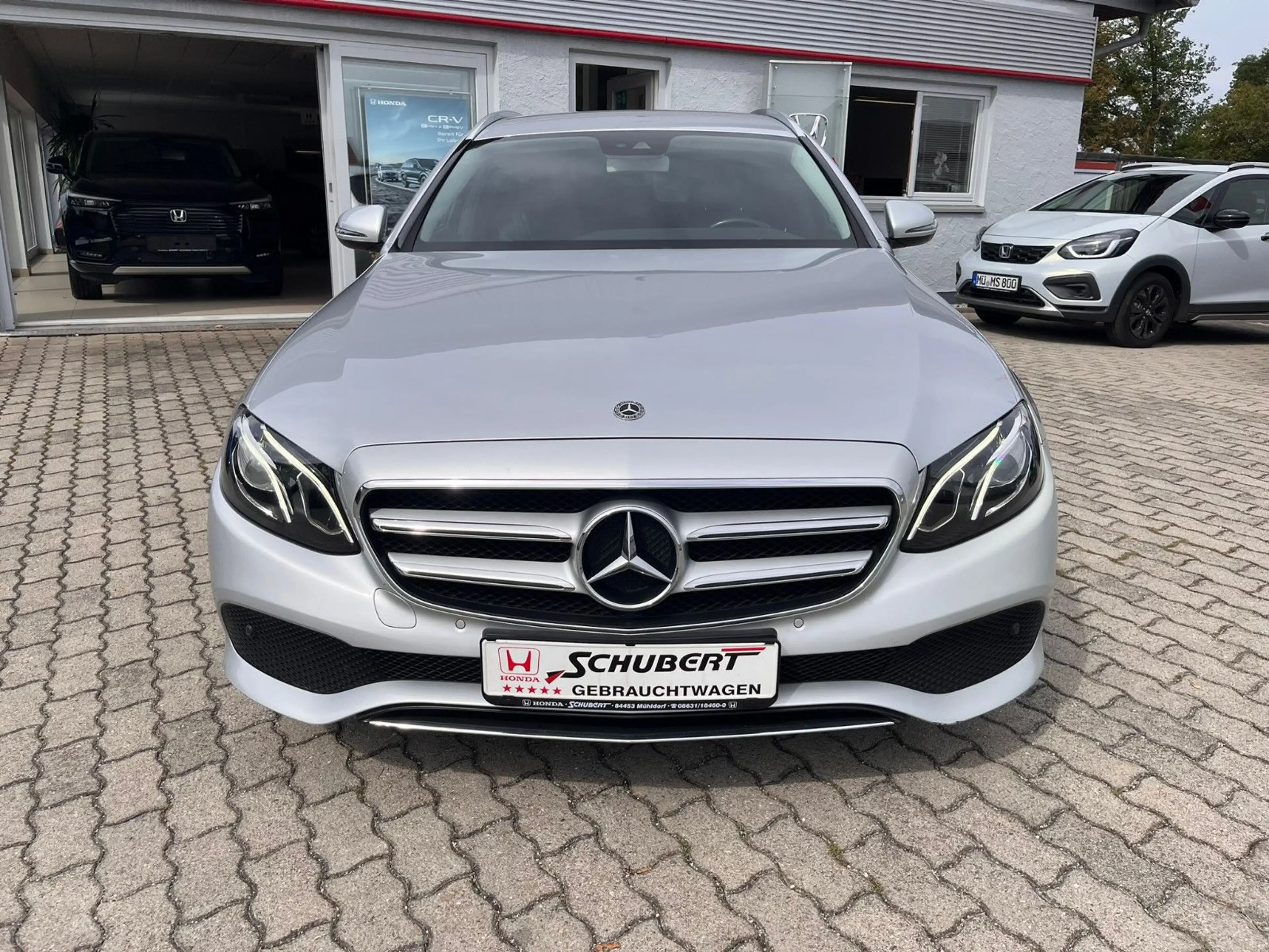 Mercedes-Benz E 220 E T-Modell E 220 d — photo 6
