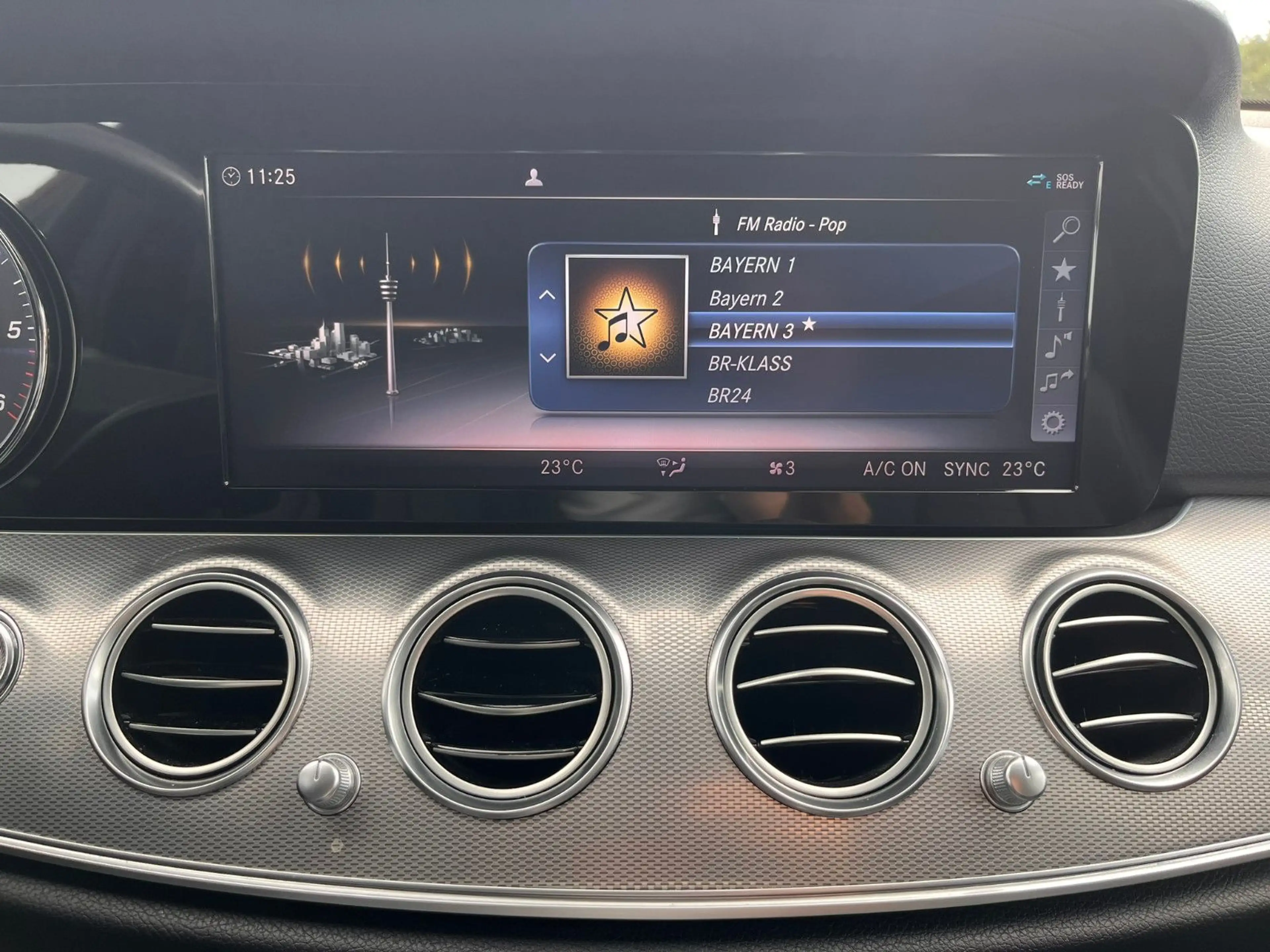 Mercedes-Benz E 220 E T-Modell E 220 d — photo 19