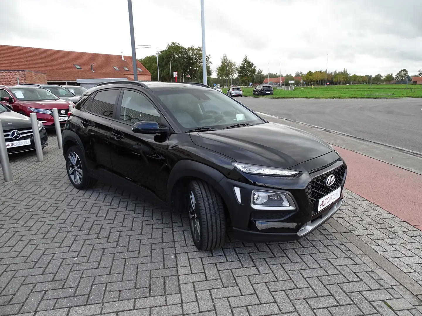 Hyundai KONA Kona 1.6 T-GDI DCT 4WD Premium * FULL!!! Zwart - 2