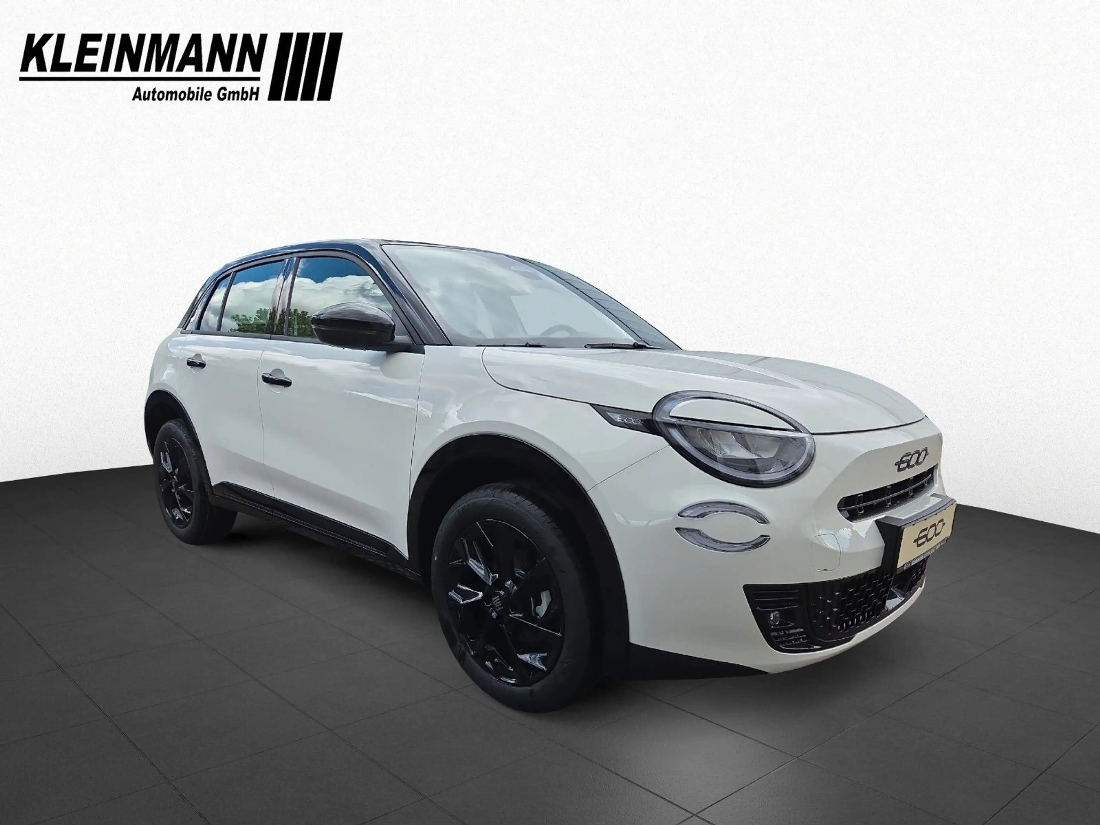 Fiat 600 Icon "Street" 1.2 TB (100PS) MT6 — photo 2