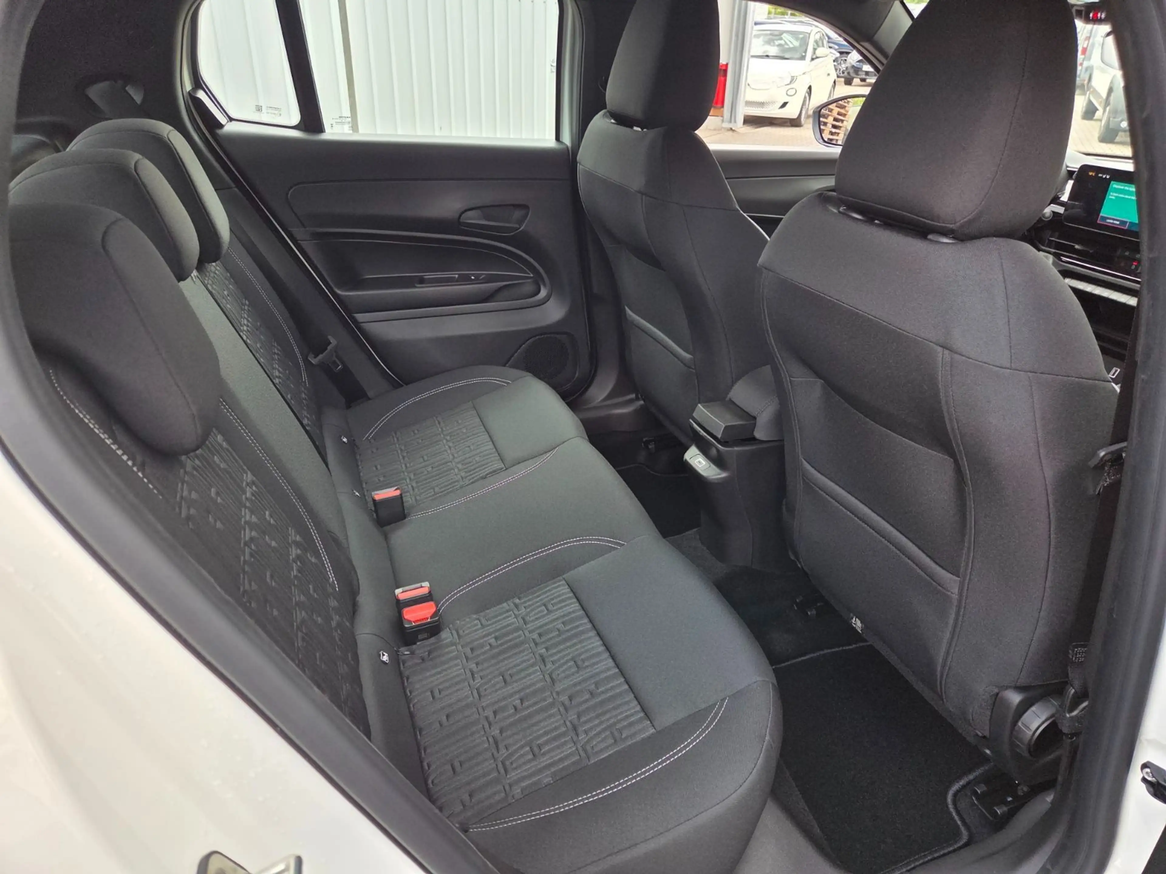 Fiat 600 Icon "Street" 1.2 TB (100PS) MT6 — photo 13