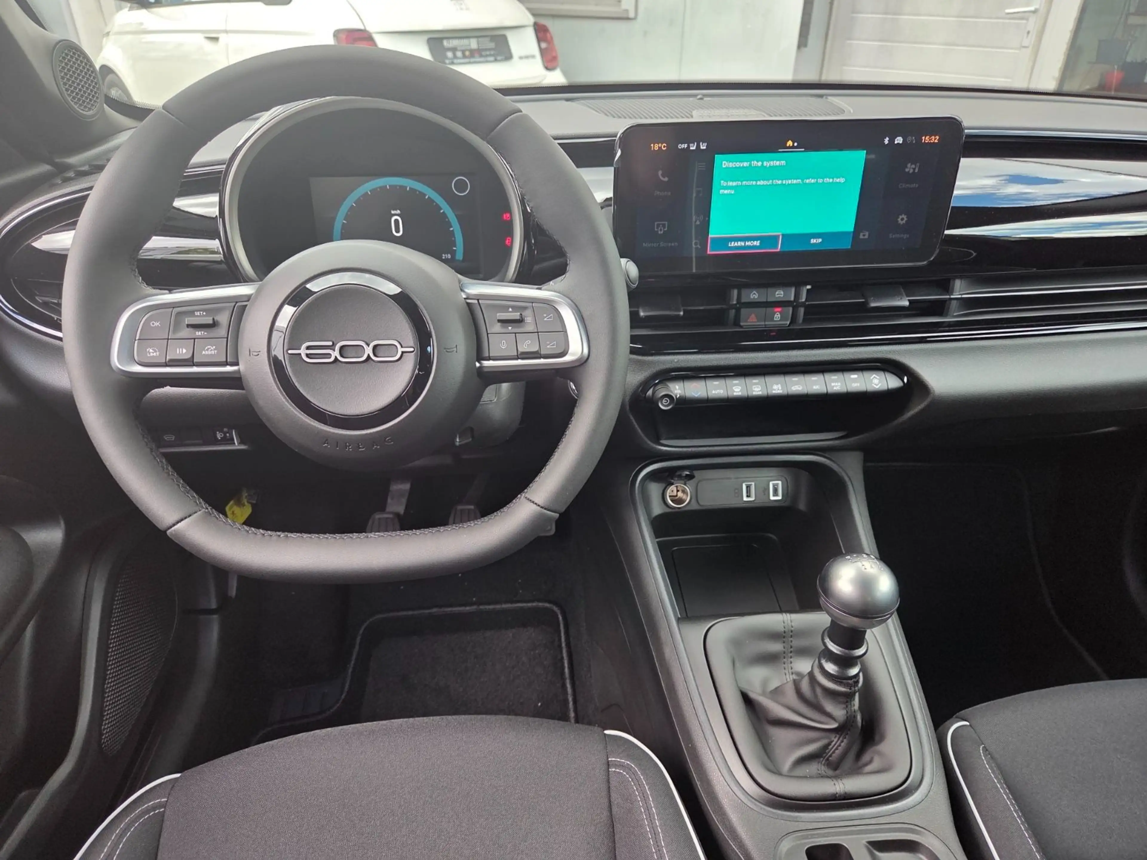 Fiat 600 Icon "Street" 1.2 TB (100PS) MT6 — photo 9