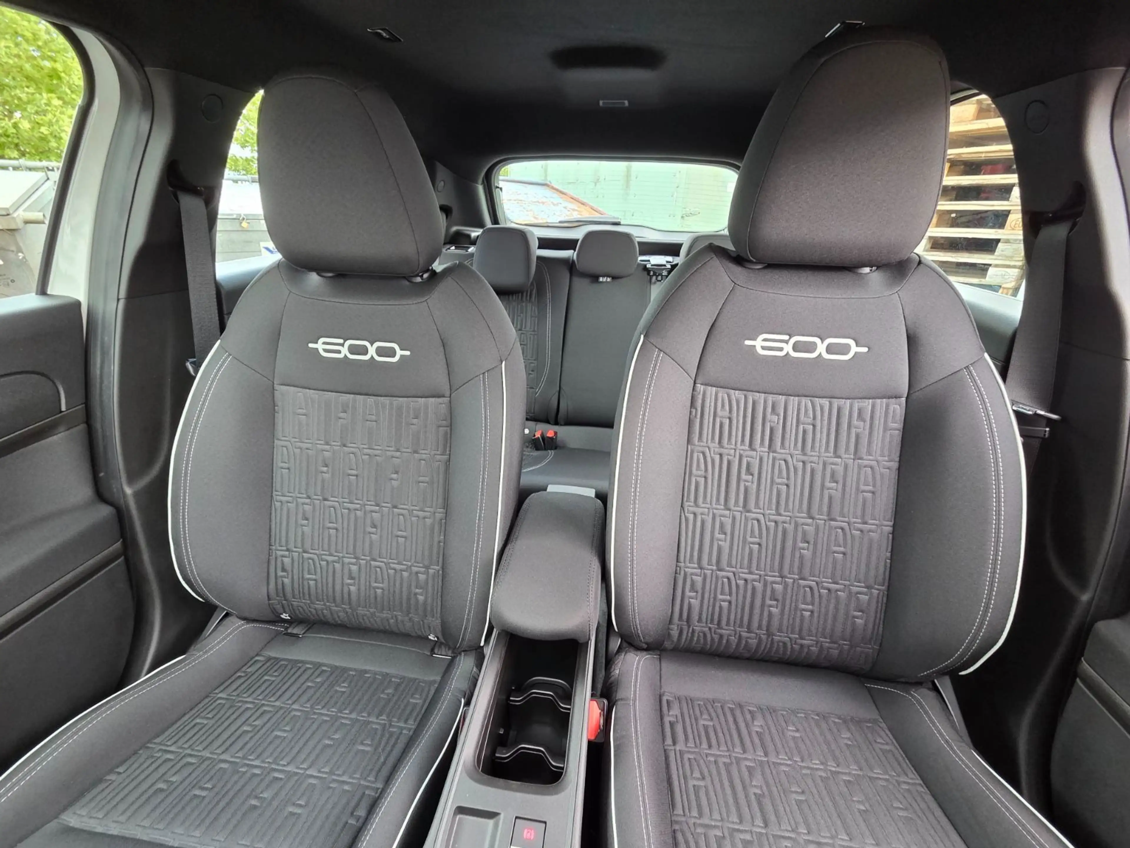 Fiat 600 Icon "Street" 1.2 TB (100PS) MT6 — photo 14