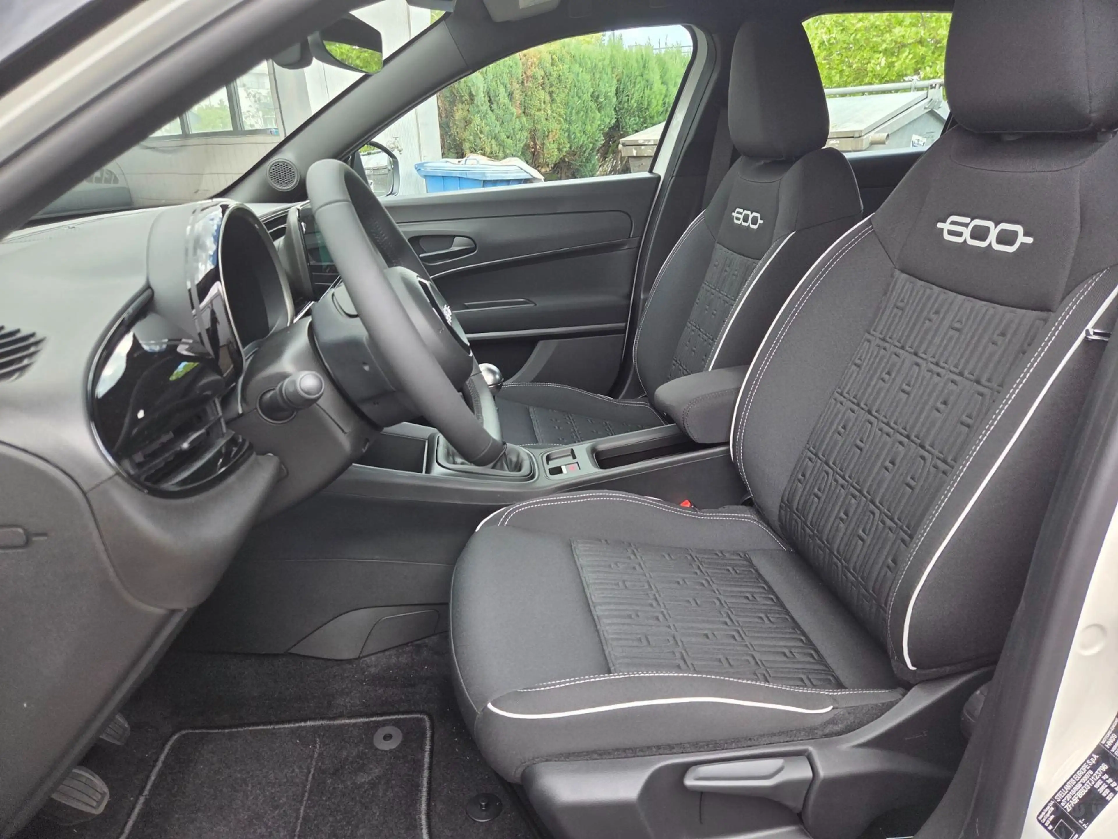 Fiat 600 Icon "Street" 1.2 TB (100PS) MT6 — photo 10