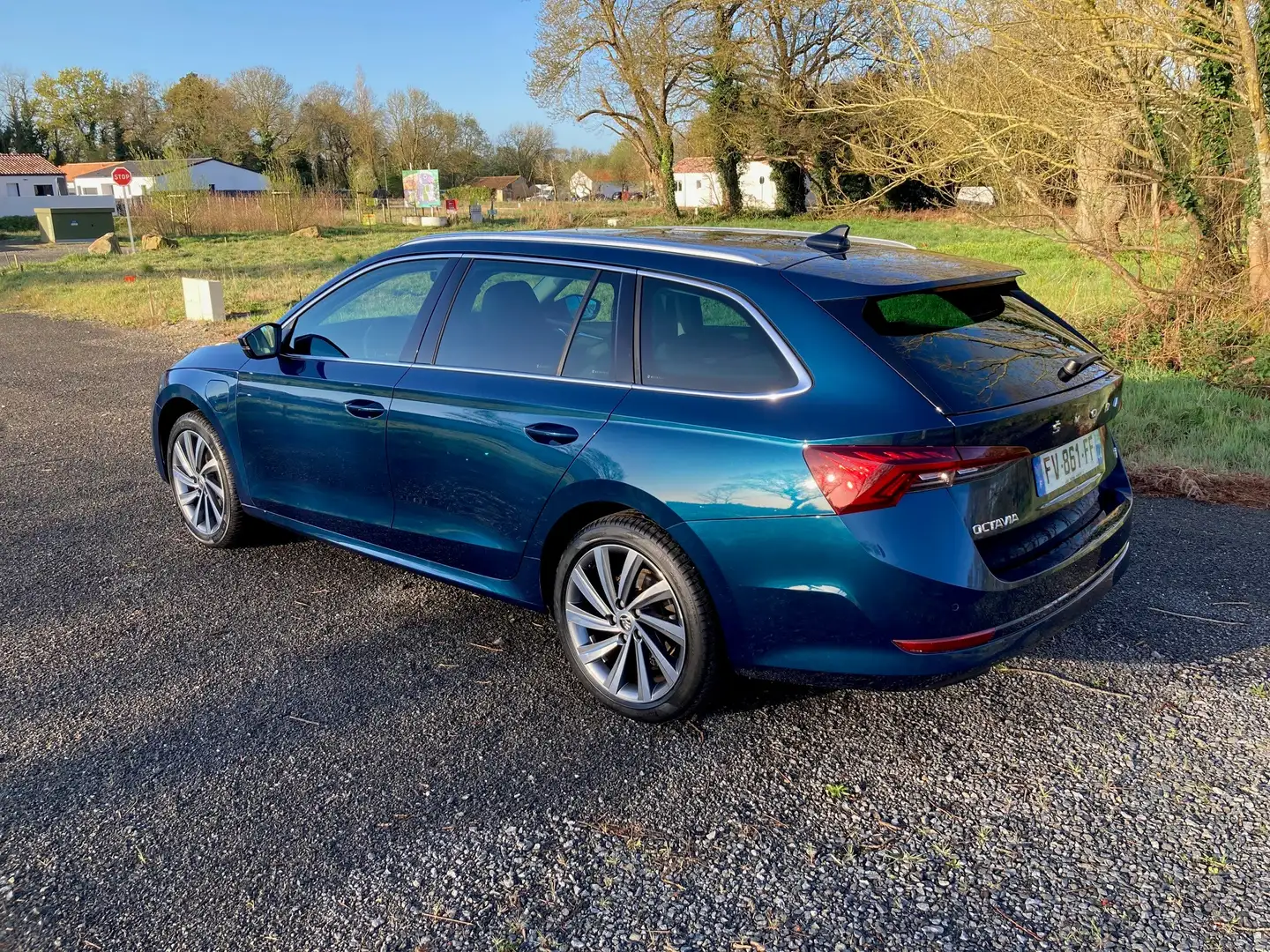 Skoda Octavia 1.4 TSI 204 ch Bleu - 2