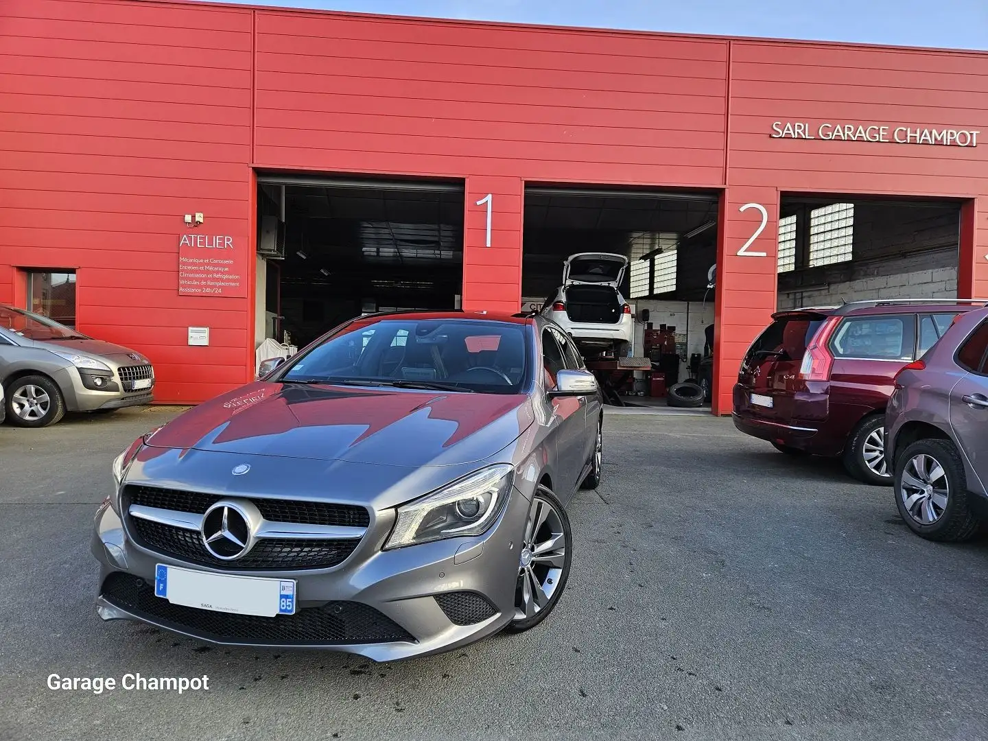Mercedes-Benz CLA 200 200 D SENSATION 7G-DCT Grijs - 2