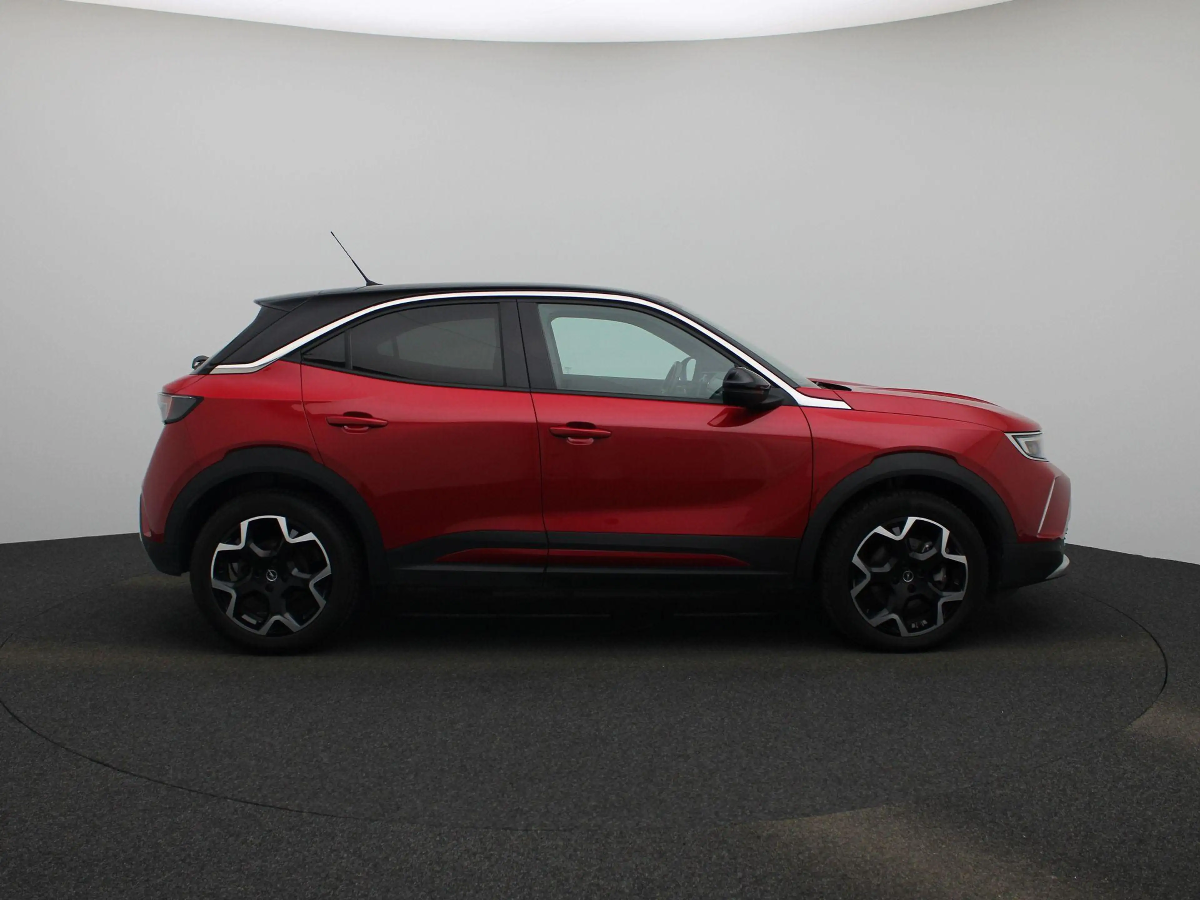 Opel Mokka-E Ultimate 50-kWh Carmera | Cruise control — photo 6