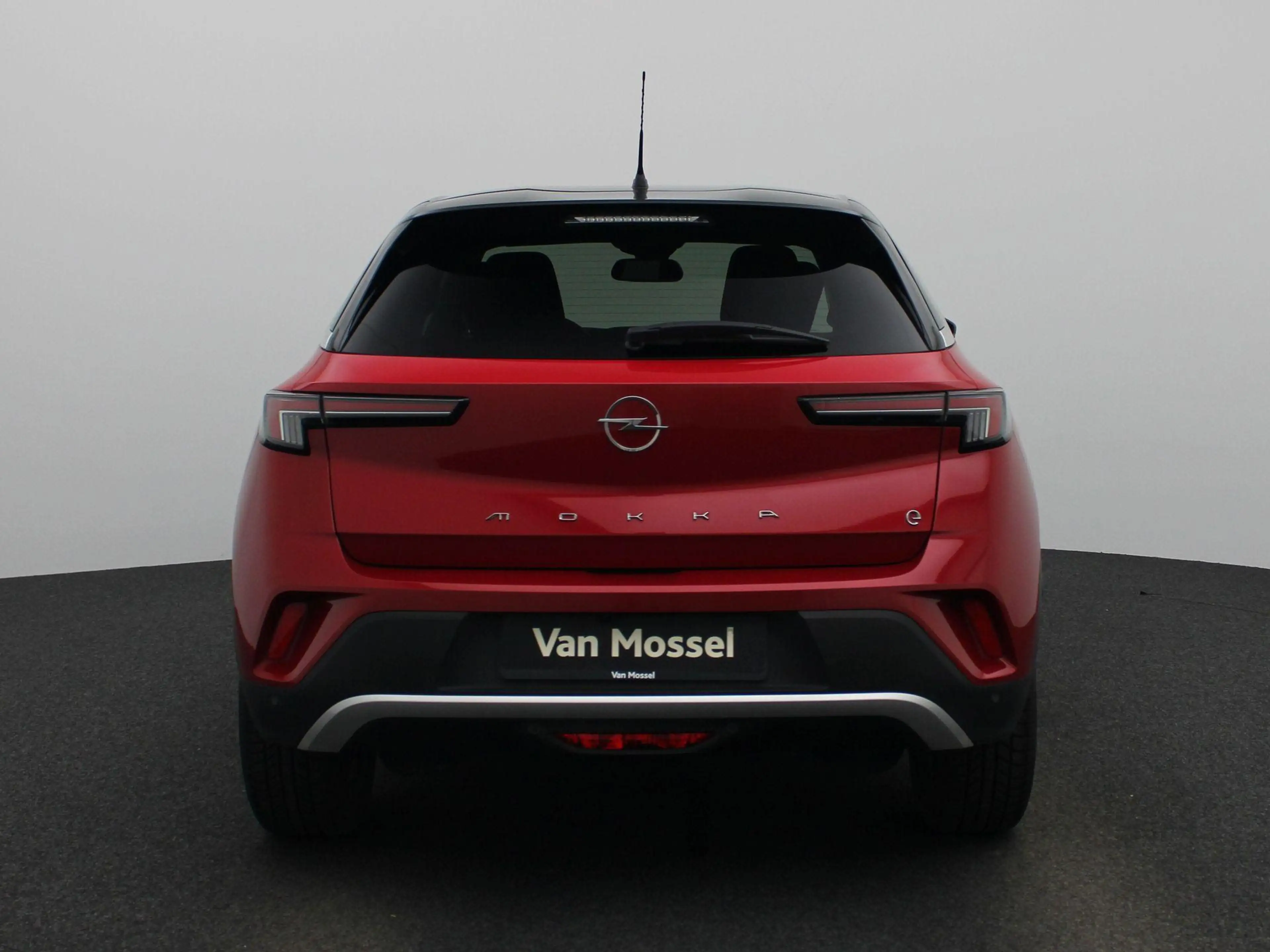 Opel Mokka-E Ultimate 50-kWh Carmera | Cruise control — photo 5