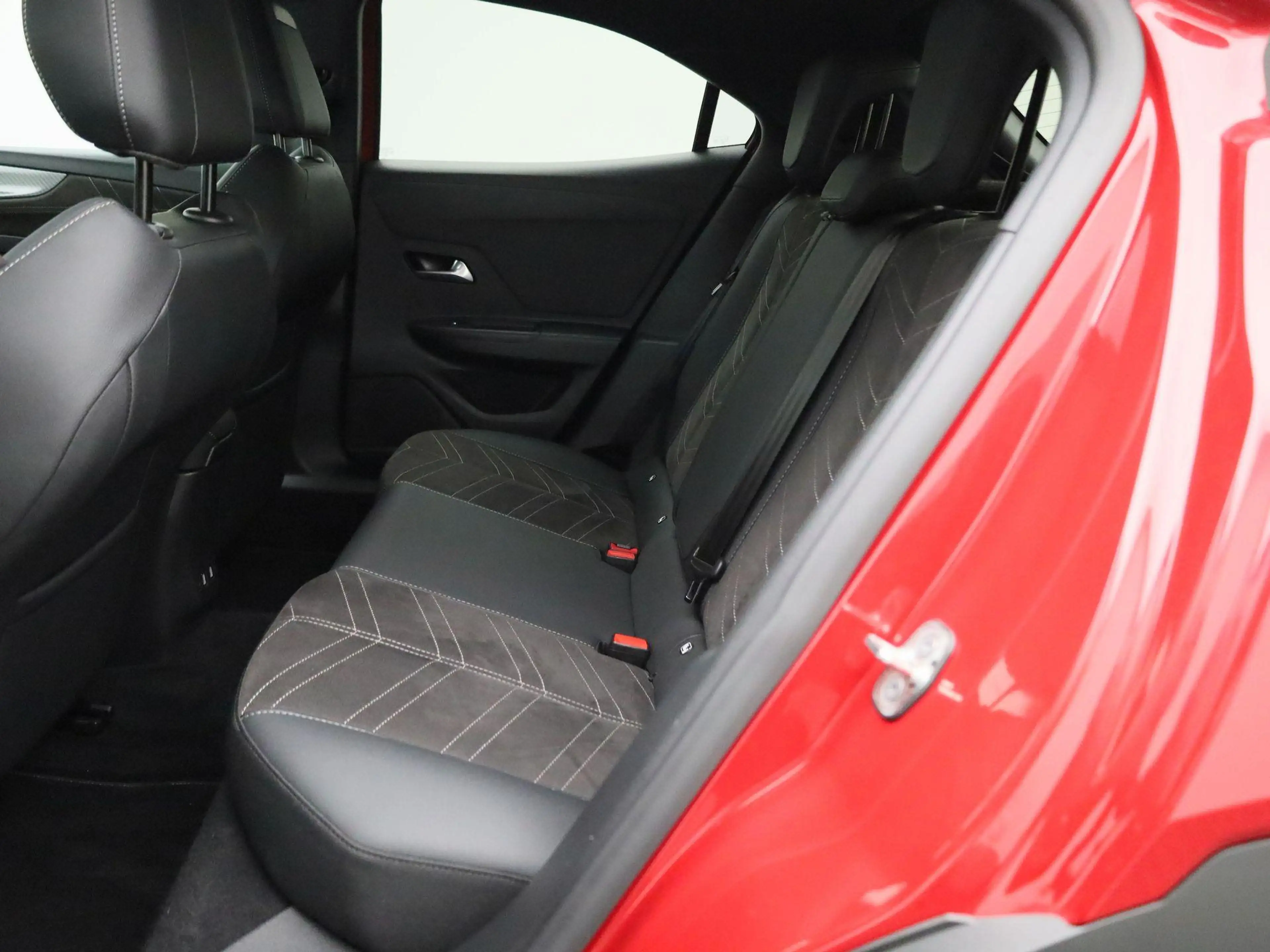 Opel Mokka-E Ultimate 50-kWh Carmera | Cruise control — photo 12