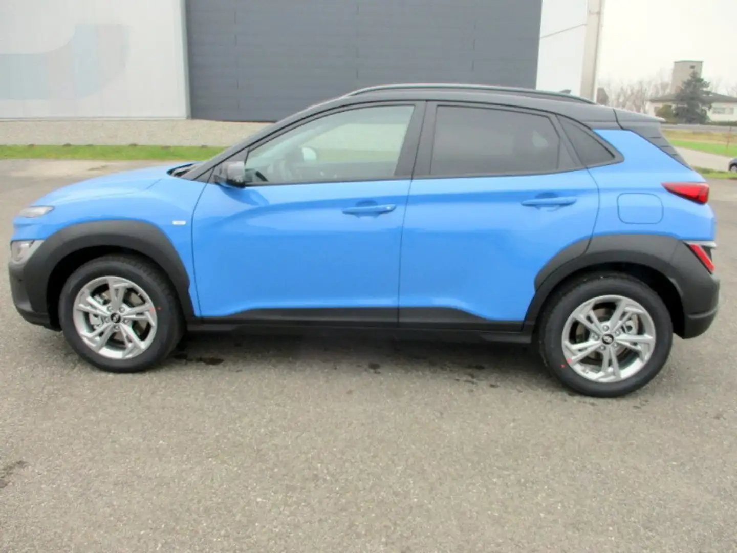 Hyundai KONA Trend Line 1,0 T-GDi 2WD 48V k1bt0-O2 Schwarz - 2