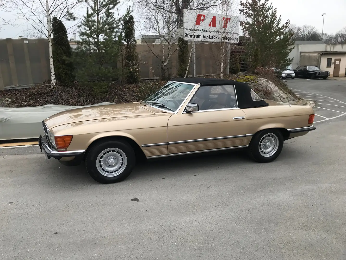Mercedes-Benz SL 280 Cabrio / Roadster, Oldtimer Bej - 2