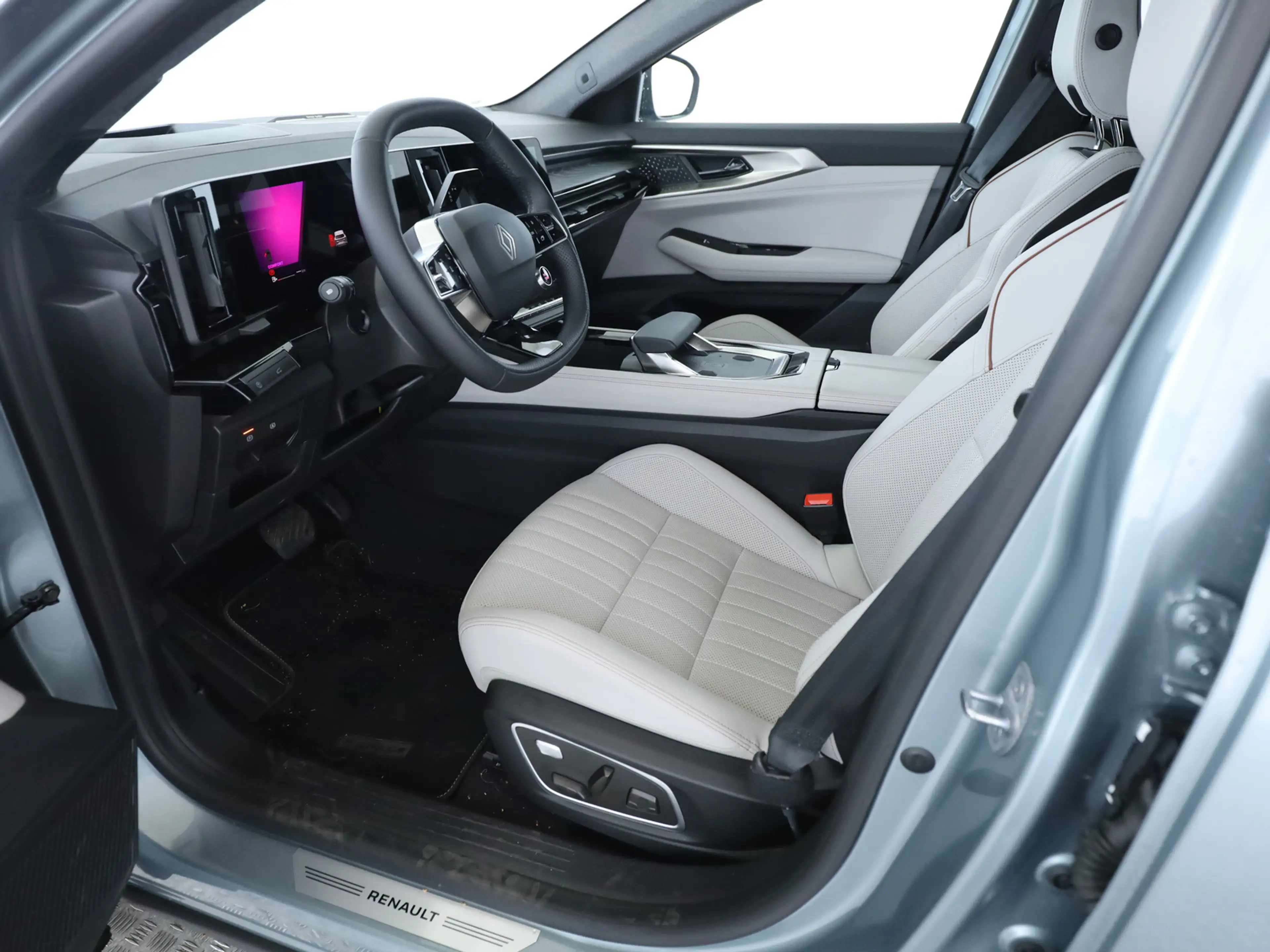 Renault Espace 6 Iconic Full Hybrid E-Tech 200 5-Sitzer — photo 11
