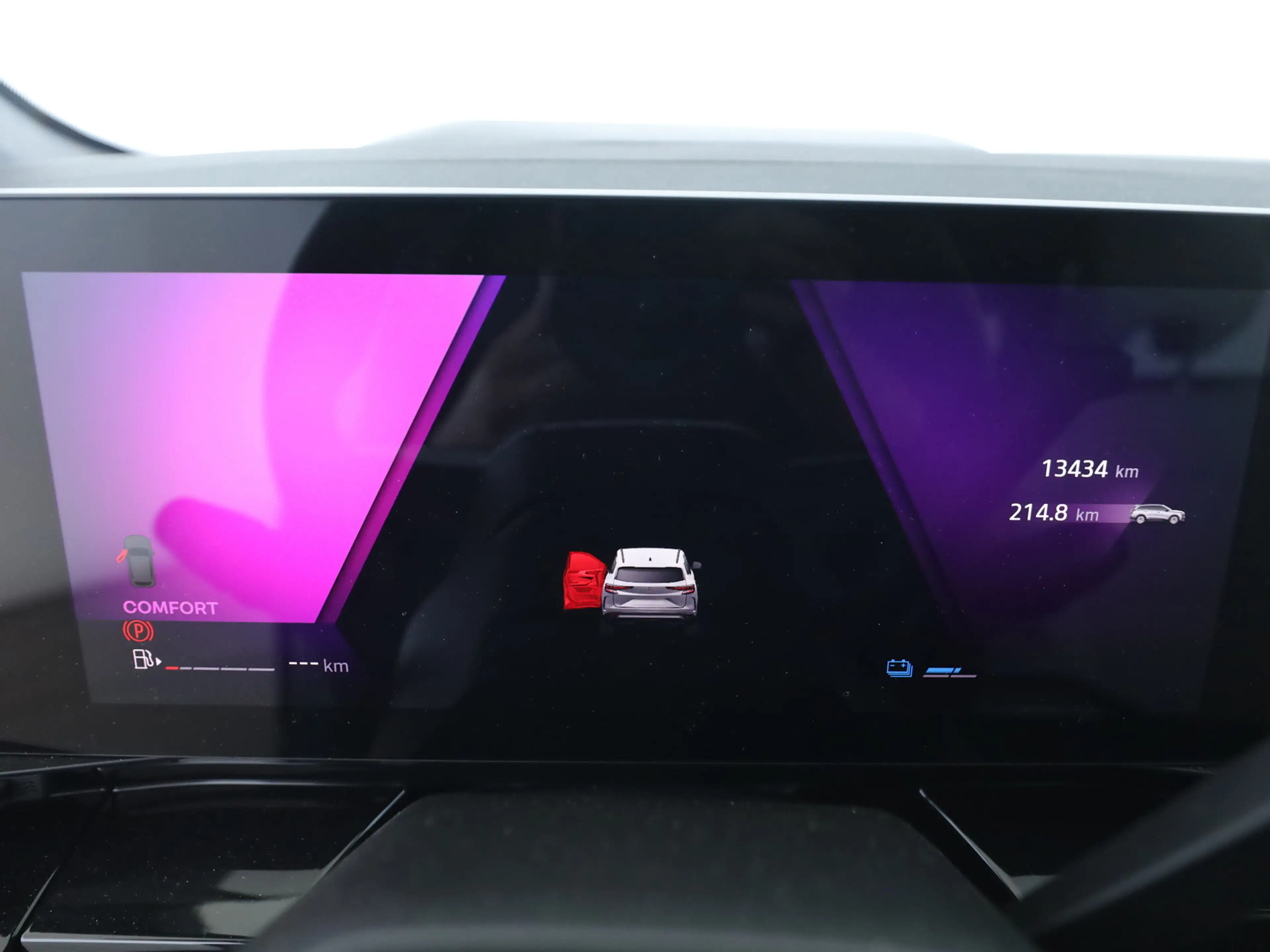 Renault Espace 6 Iconic Full Hybrid E-Tech 200 5-Sitzer — photo 14