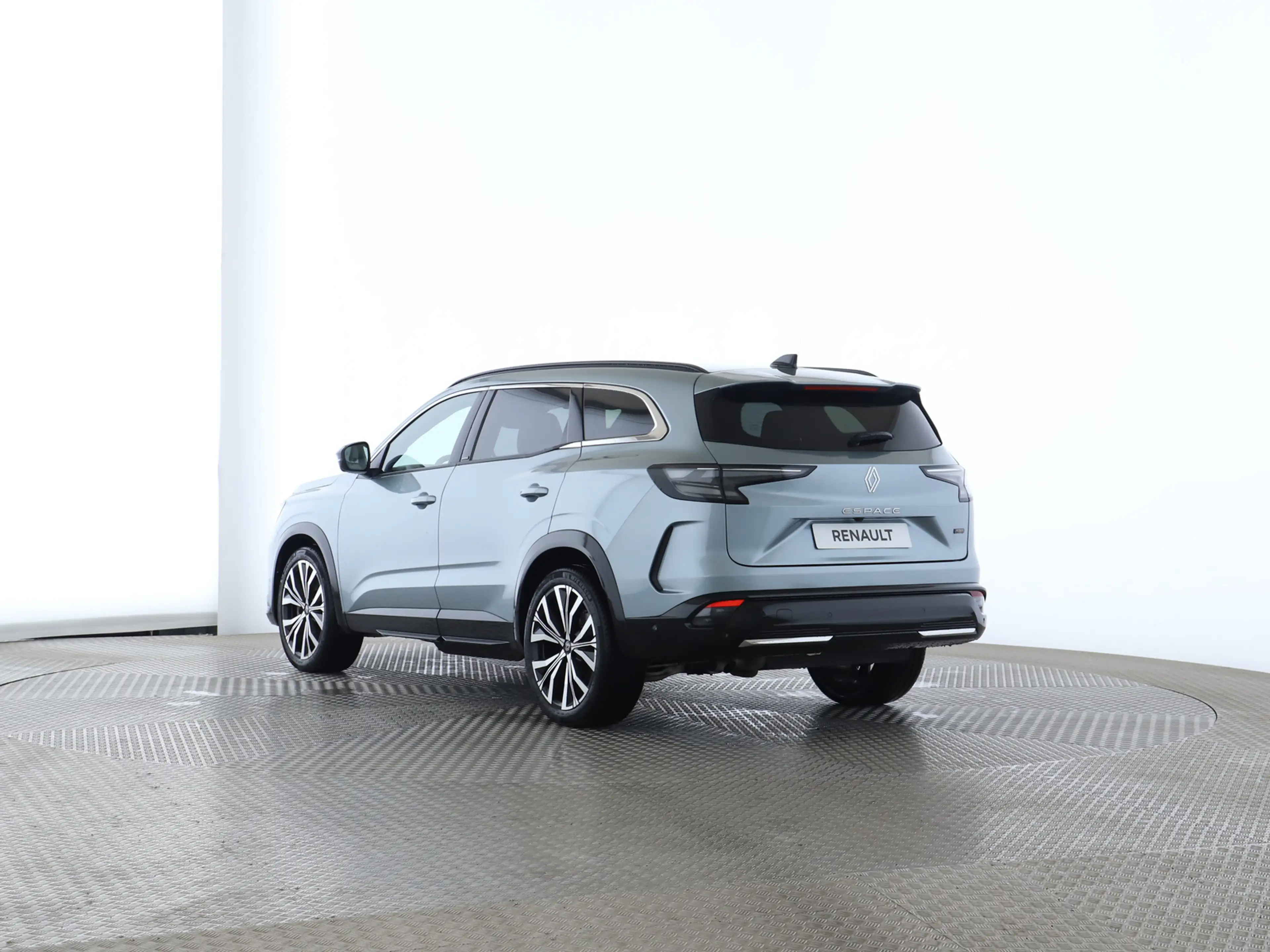Renault Espace 6 Iconic Full Hybrid E-Tech 200 5-Sitzer — photo 4