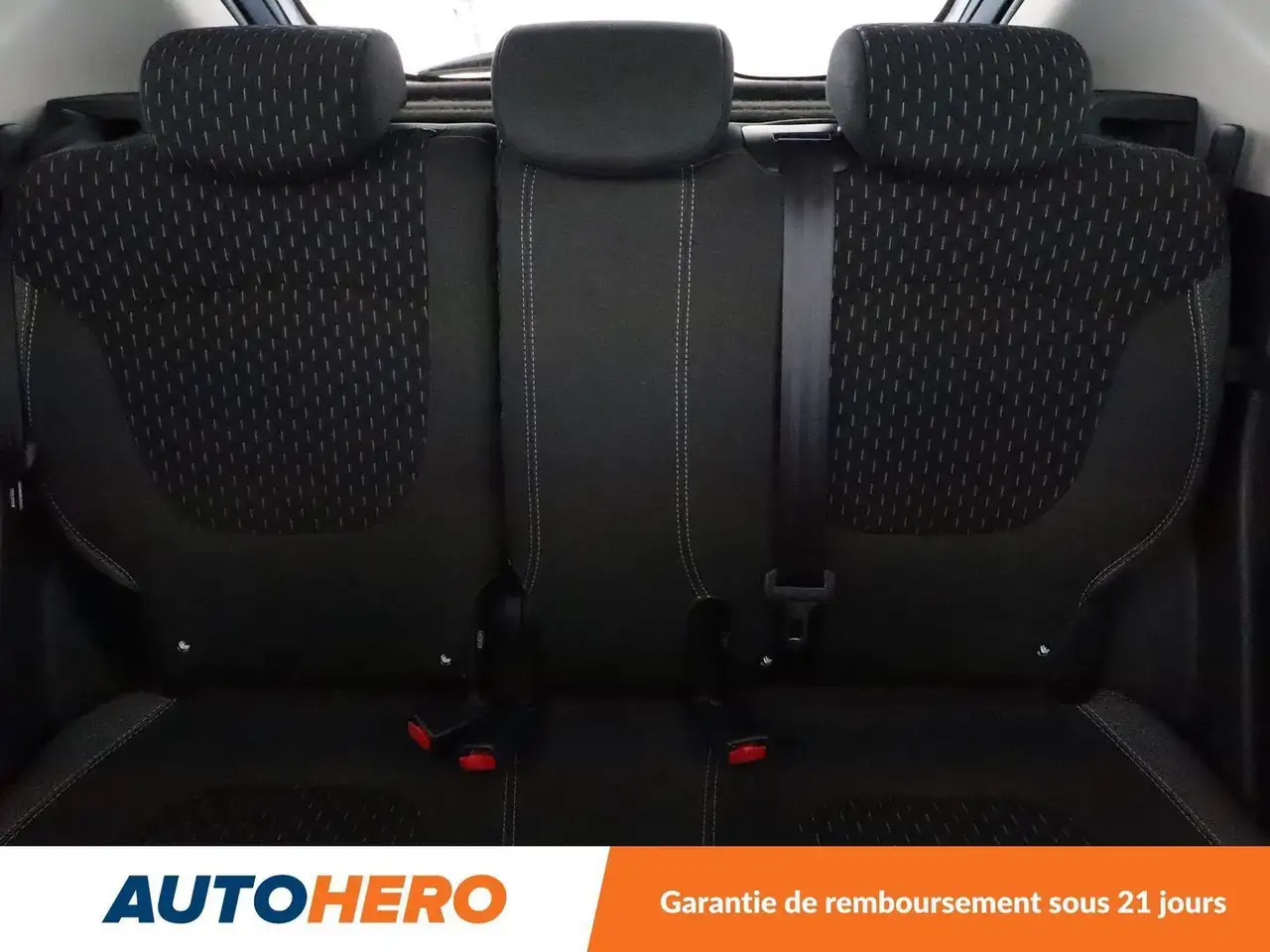 Renault Captur — photo 15