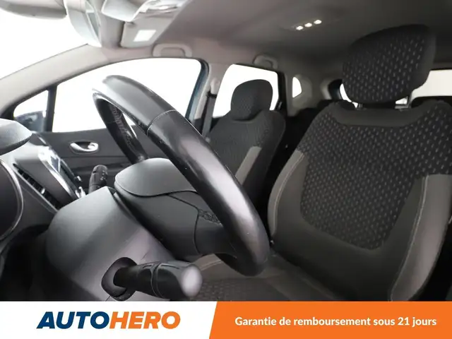 Renault Captur view 10