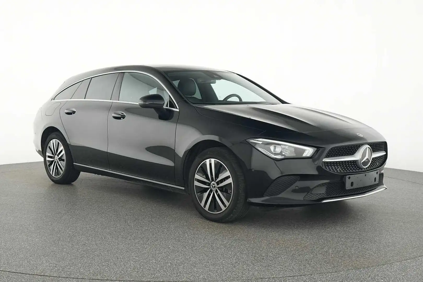 Mercedes-Benz CLA 250 e Shooting Brake Progressive Schwarz - 2