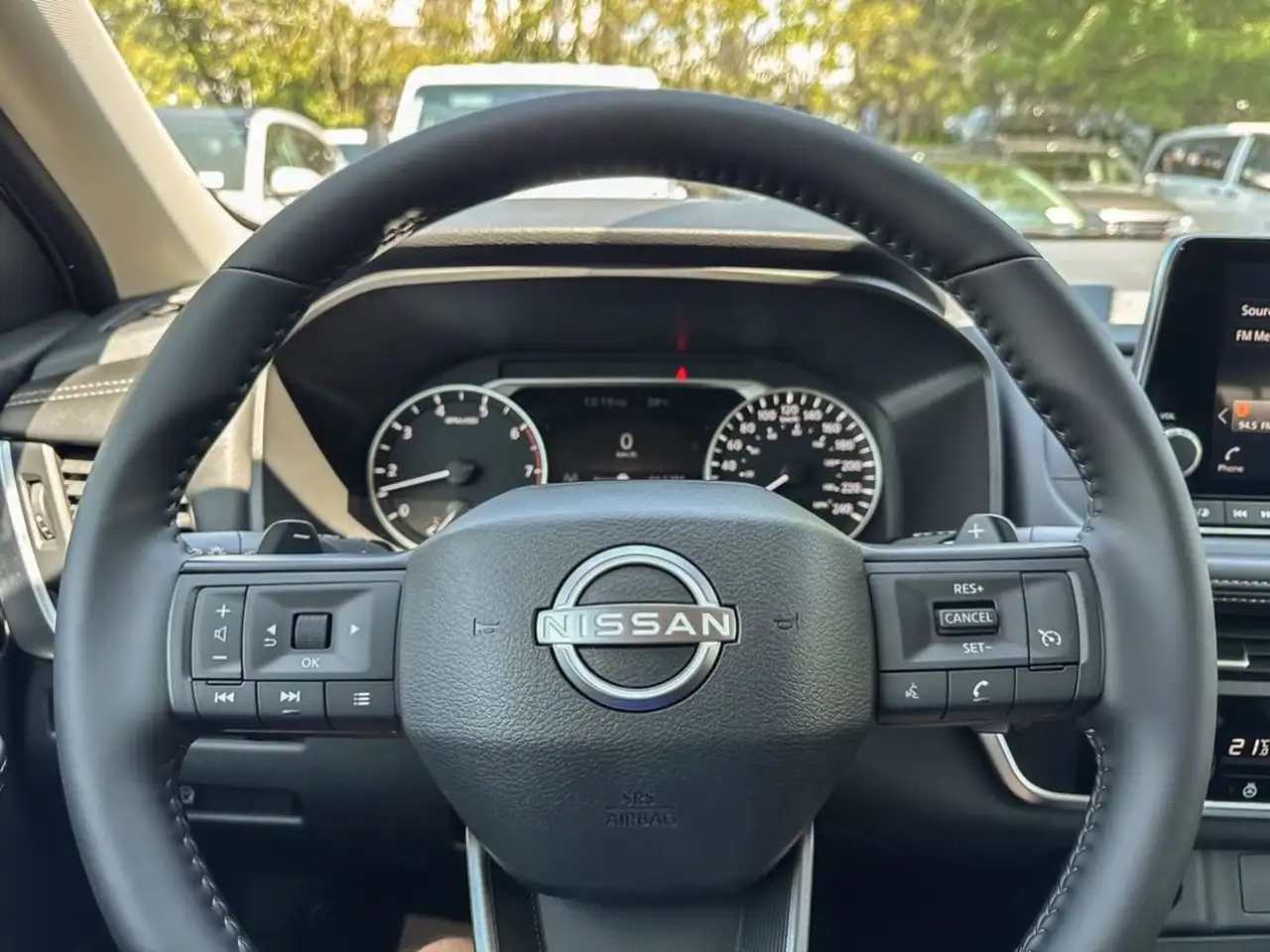 Nissan Rogue fotografie Nissan Rogue