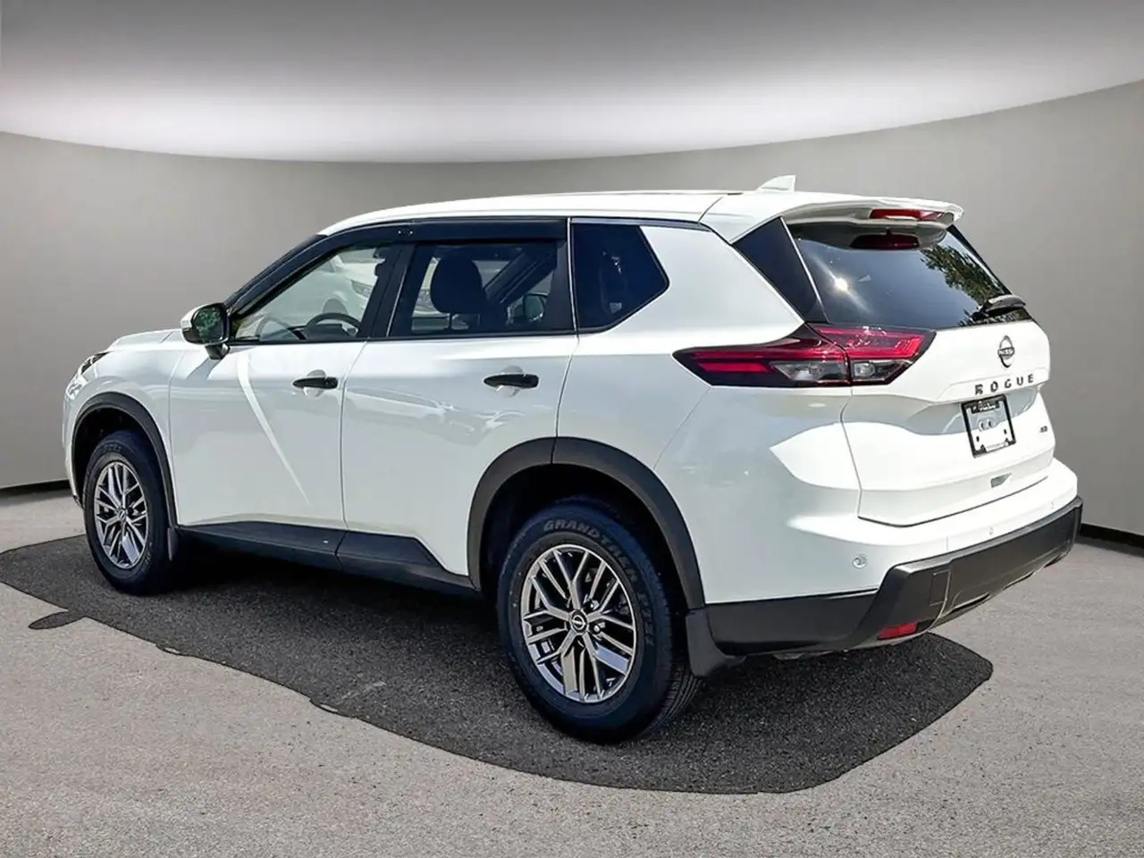 Nissan Rogue fotografie Nissan Rogue