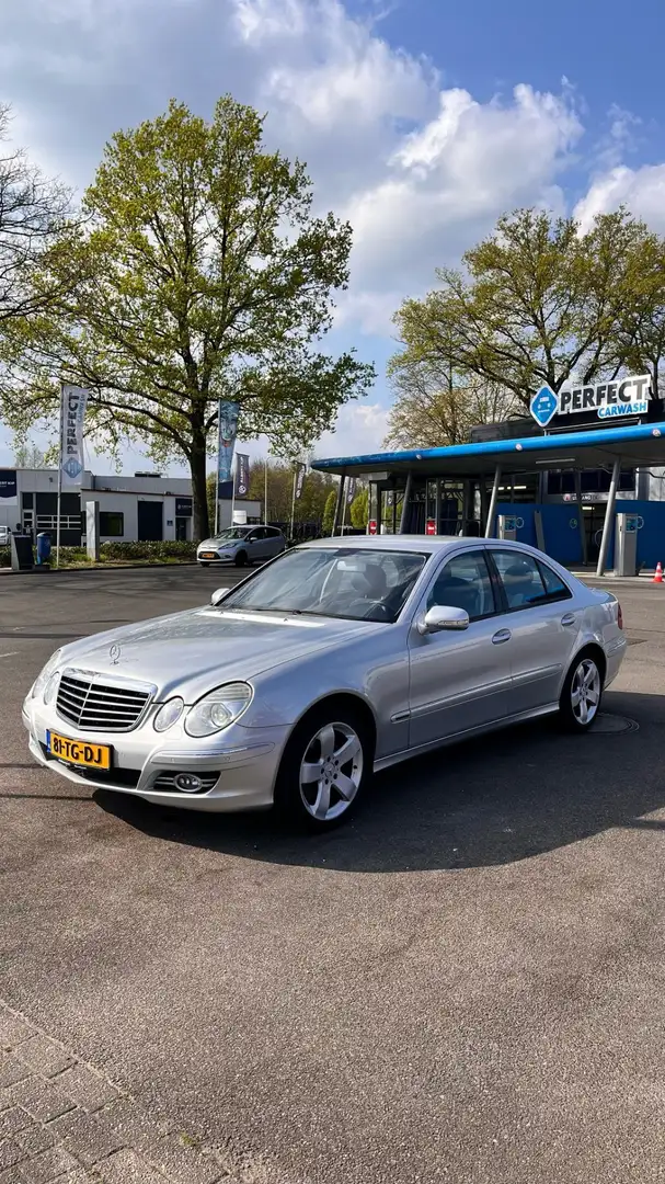 Mercedes-Benz E 200 K. Avantgarde Zilver - 1