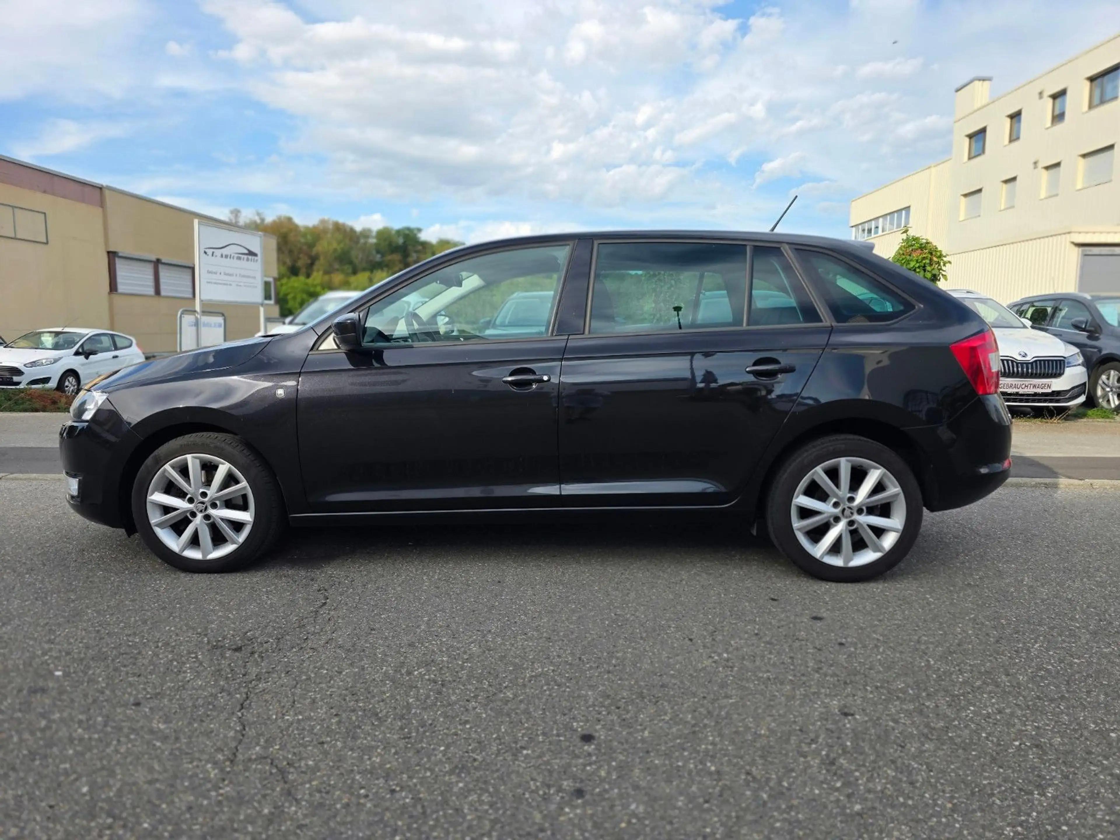 Skoda Rapid/Spaceback Spaceback Drive — photo 4