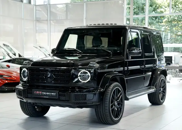 Mercedes-Benz G 500 view 5
