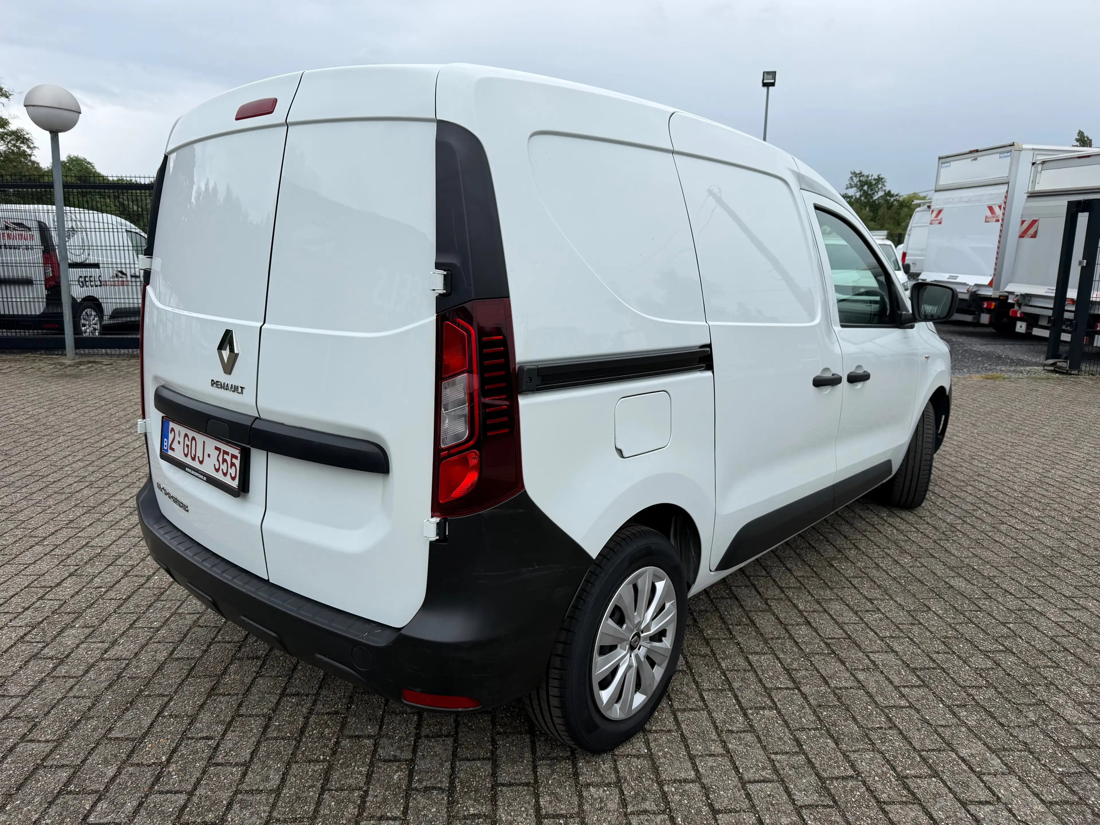 Renault Express Bestelwagen - 2 zitplaatsen - €9.500 excl. btw — photo 3