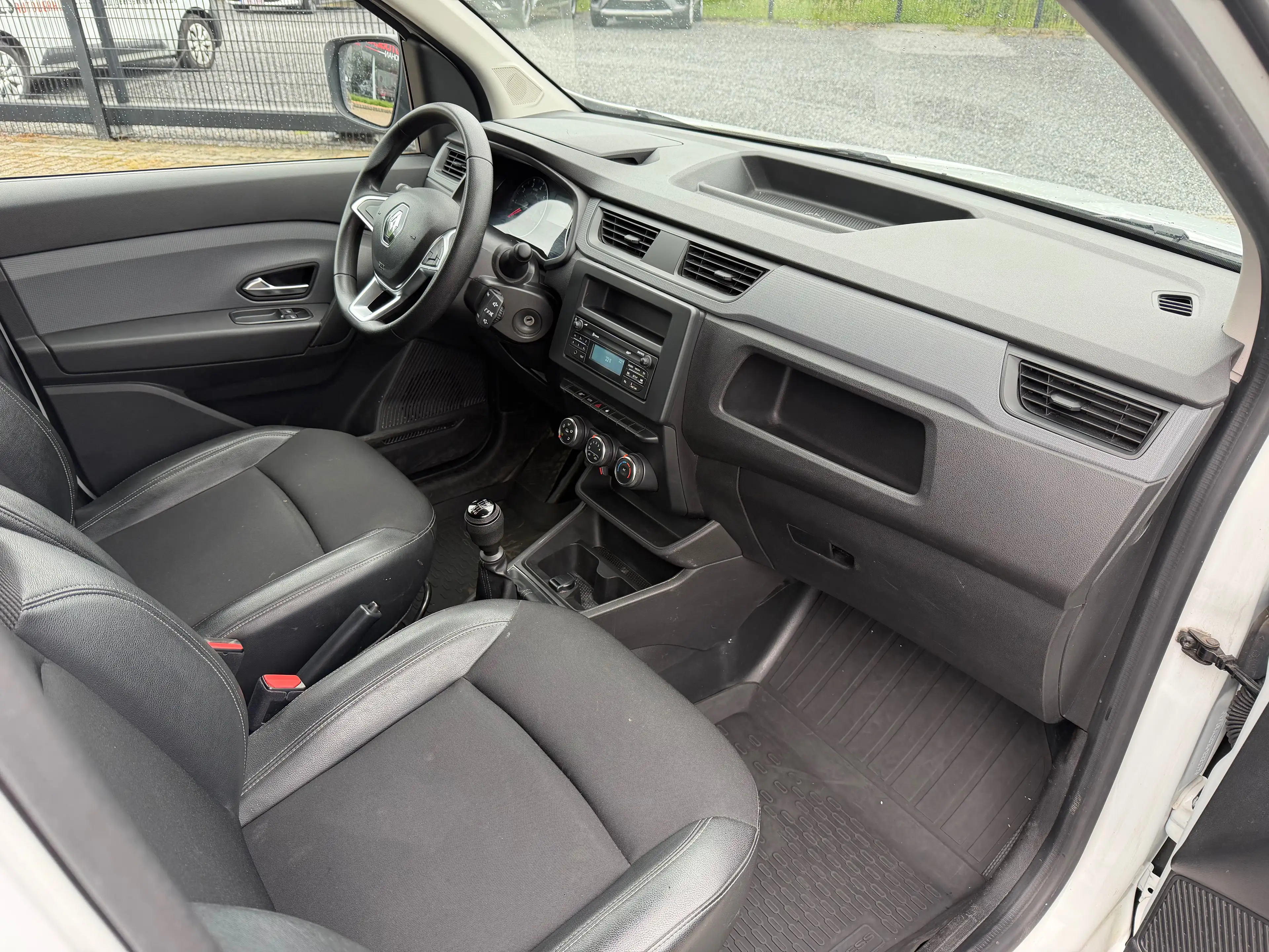 Renault Express Bestelwagen - 2 zitplaatsen - €9.500 excl. btw — photo 2