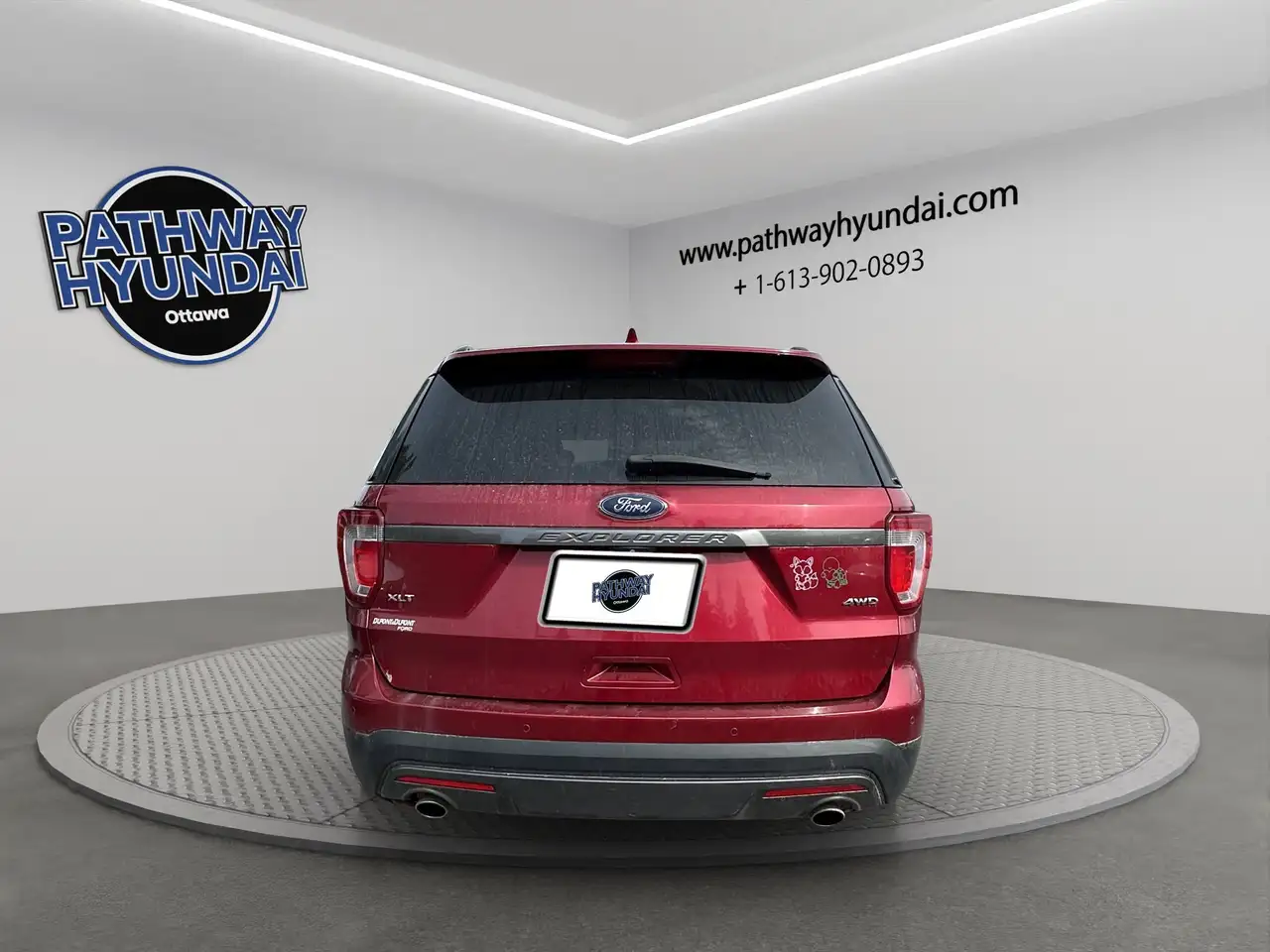 Ford Explorer снимка Ford Explorer