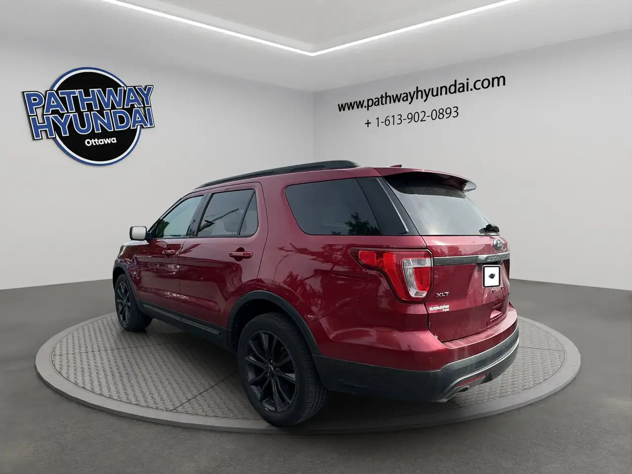 Ford Explorer снимка Ford Explorer