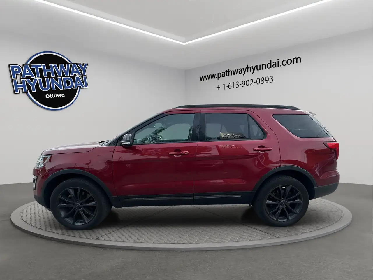 Ford Explorer снимка Ford Explorer