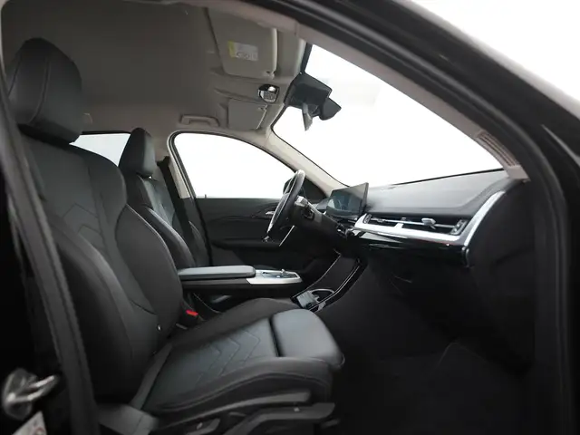 BMW X1 view 3