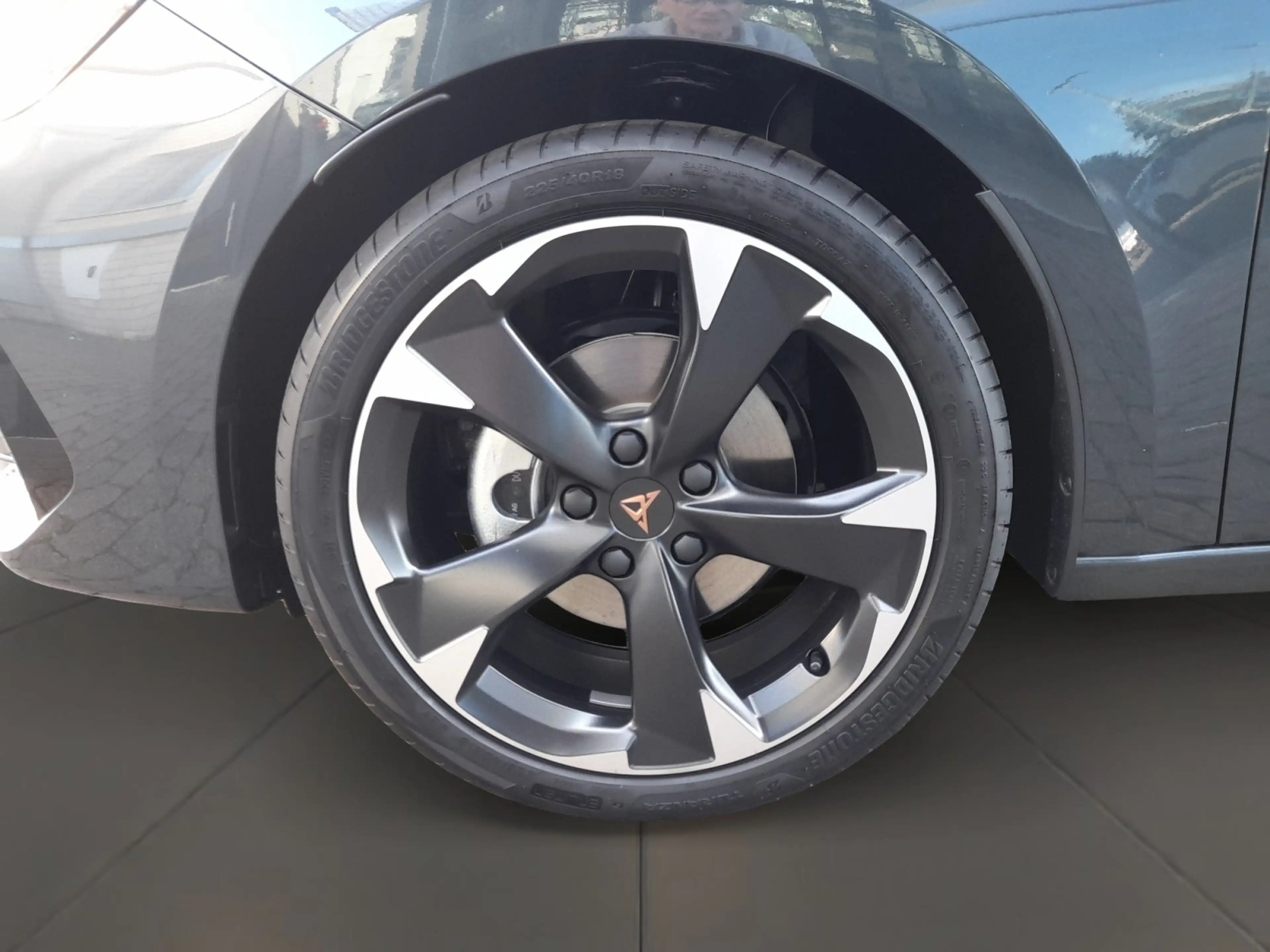 CUPRA Leon Sportstourer 1.5 eTSI AHK RFK CarPlay ACC — photo 6