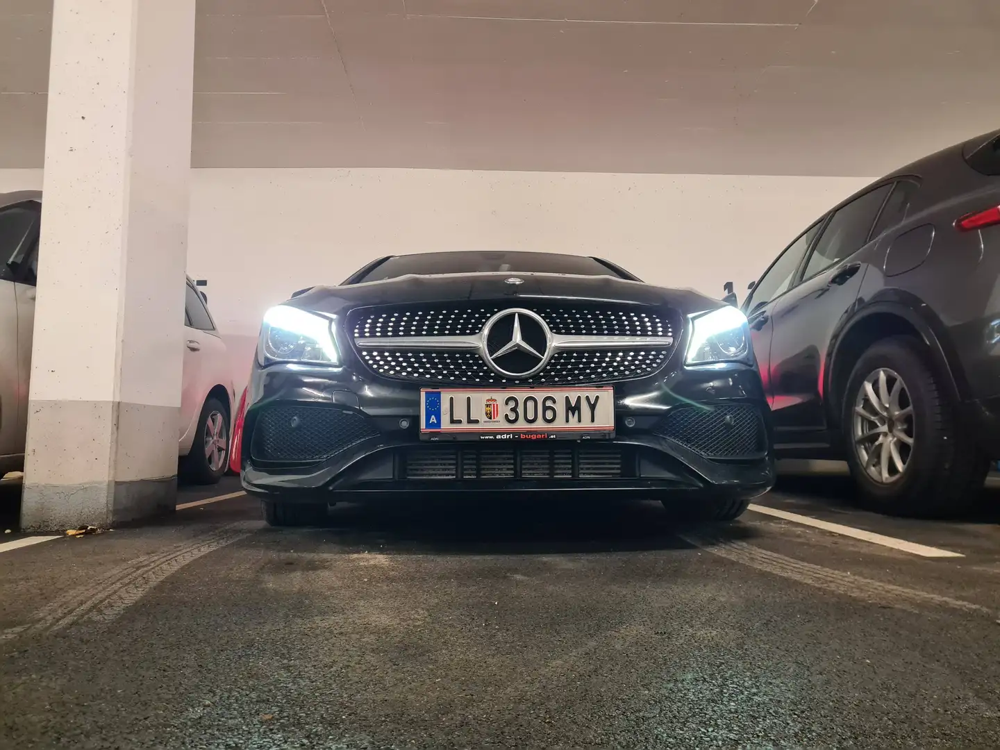 Mercedes-Benz CLA 220 CLA 220 d 4MATIC Schwarz - 2