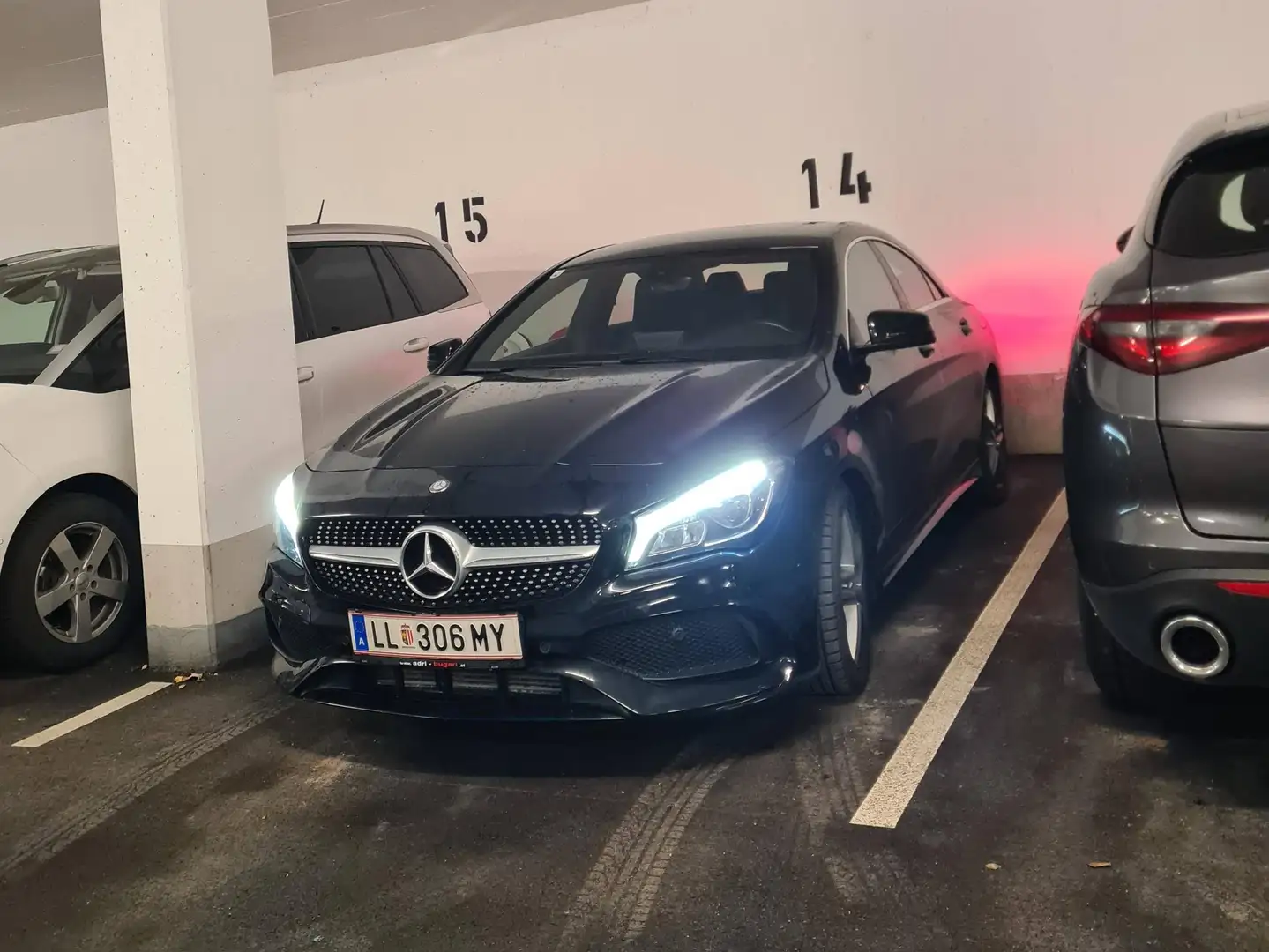 Mercedes-Benz CLA 220 CLA 220 d 4MATIC Schwarz - 1