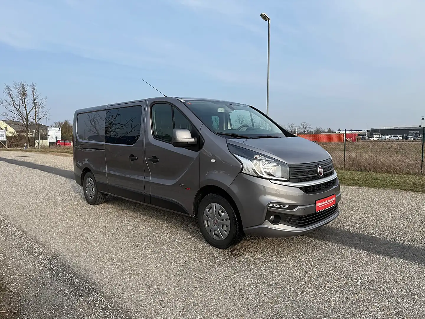 Fiat Talento 1.6 Turbodiesel Multijet L2H1 DoKa 1,2t SX Grau - 2