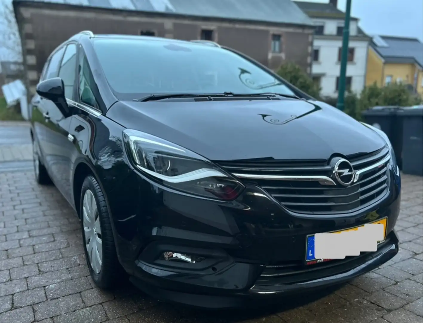 Opel Zafira Noir - 1