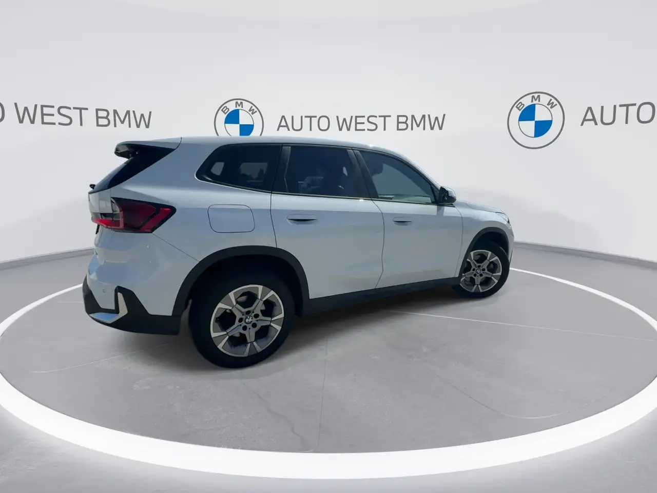 BMW X1 снимка BMW X1