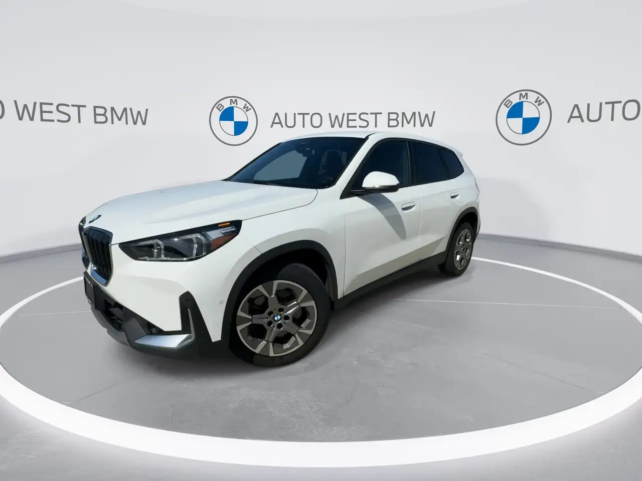 BMW X1 снимка BMW X1