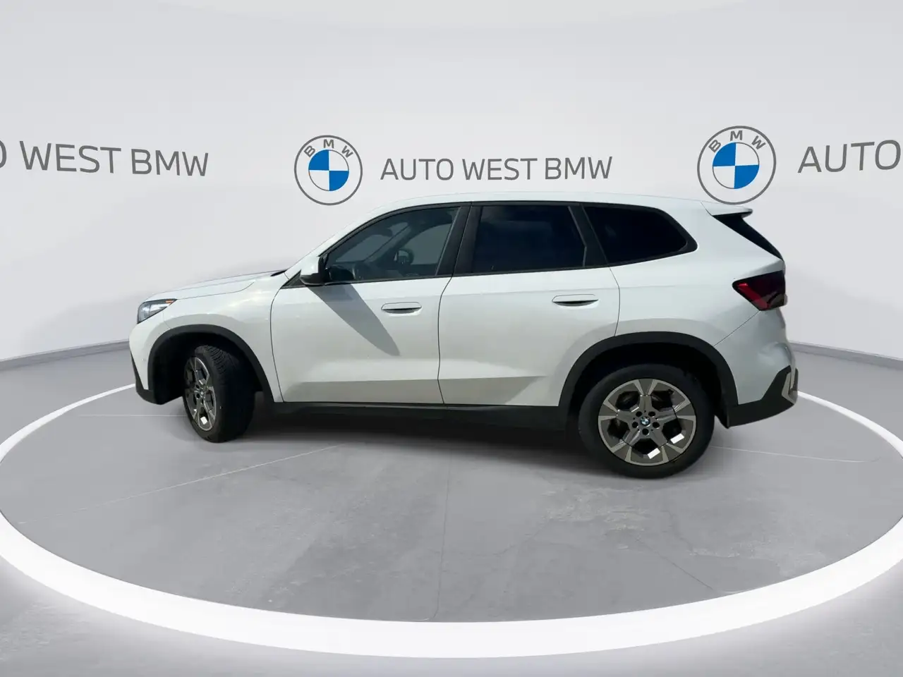 BMW X1 снимка BMW X1